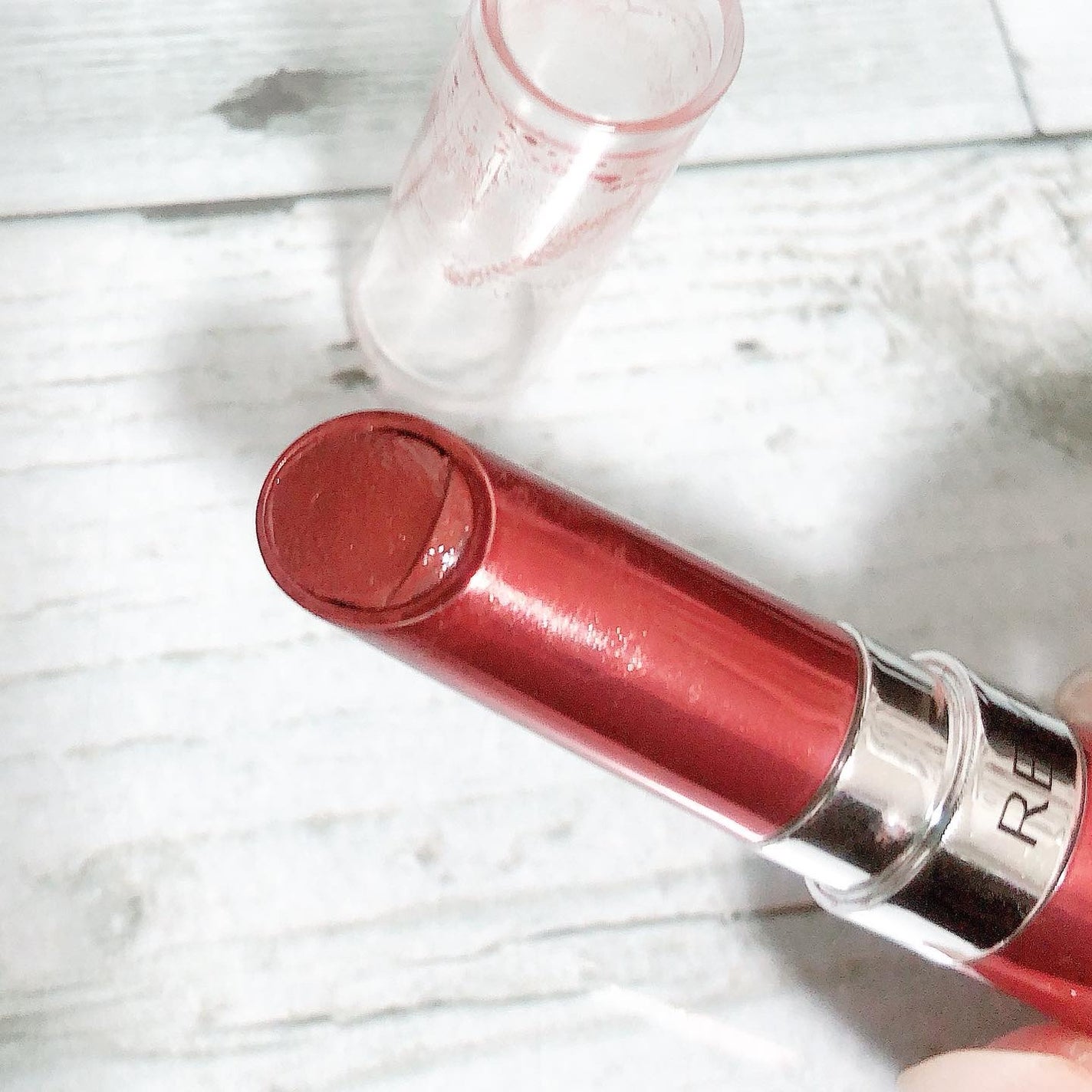 ウルトラ HD ジェル リップカラー/REVLON/口紅を使ったクチコミ(2枚目)