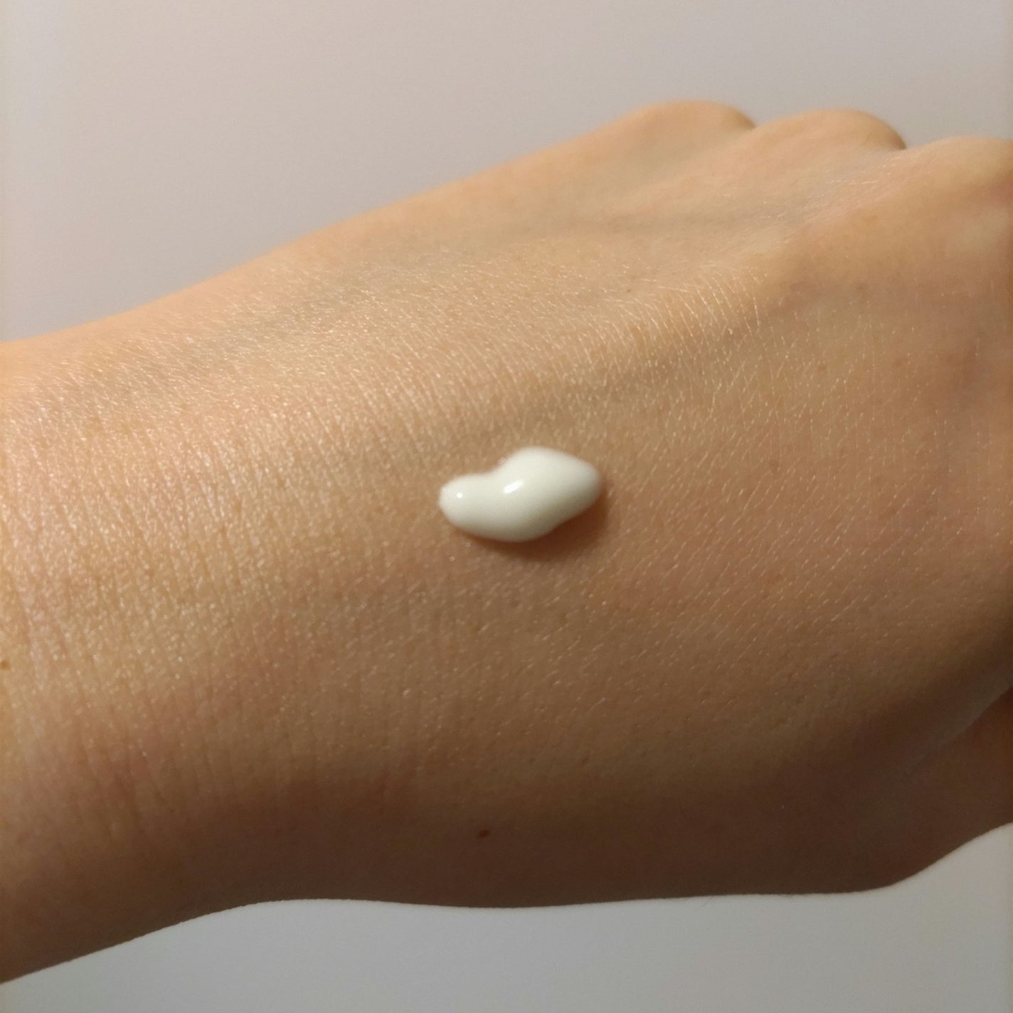 スキンアクア ヒアルロンセラムUV/スキンアクア/日焼け止めローションを使ったクチコミ(4枚目)