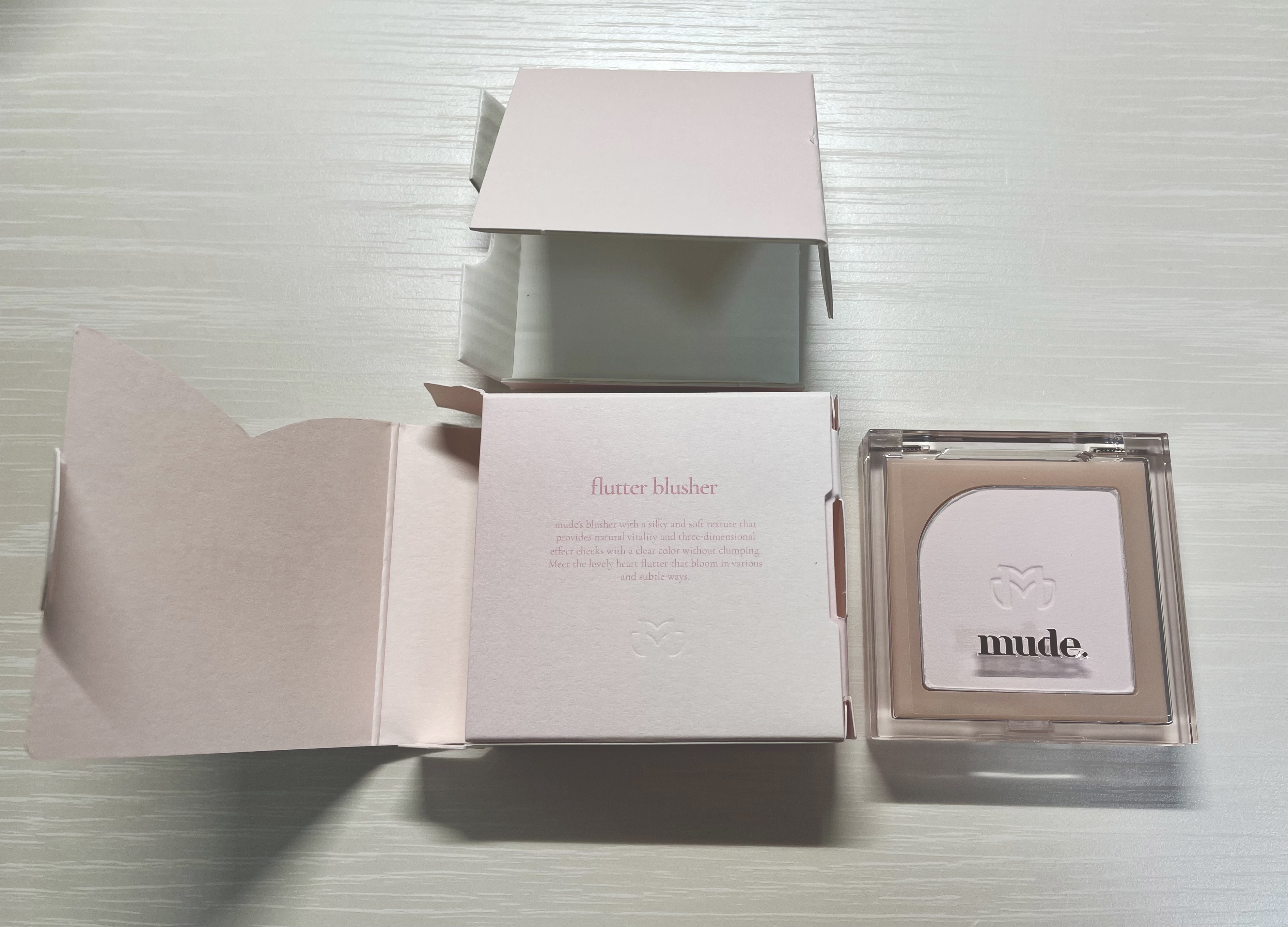 フラッターブラッシャー 00 シースルーベール/mude/パウダーチークを使ったクチコミ（1枚目）