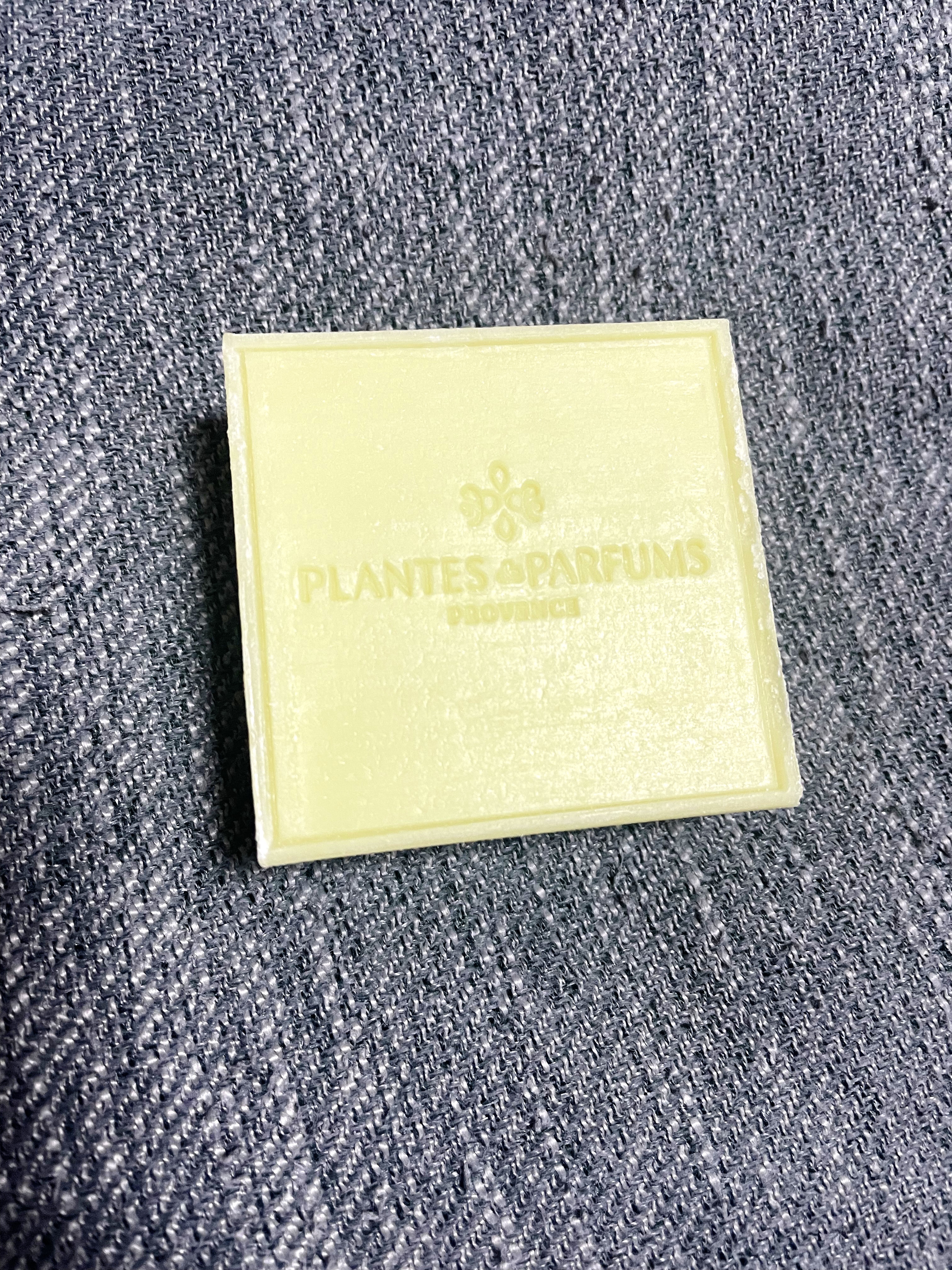 マルセイユソープ/PLANTES&PARFUMS/洗顔石鹸を使ったクチコミ（3枚目）