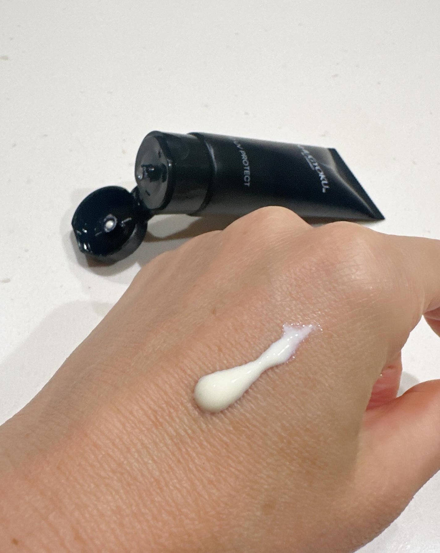 fuzukiフォロバ♡ on LIPS 「\いよいよ発売!/TVショッピングで「異次元コスメ」と話題の"..」(3枚目)