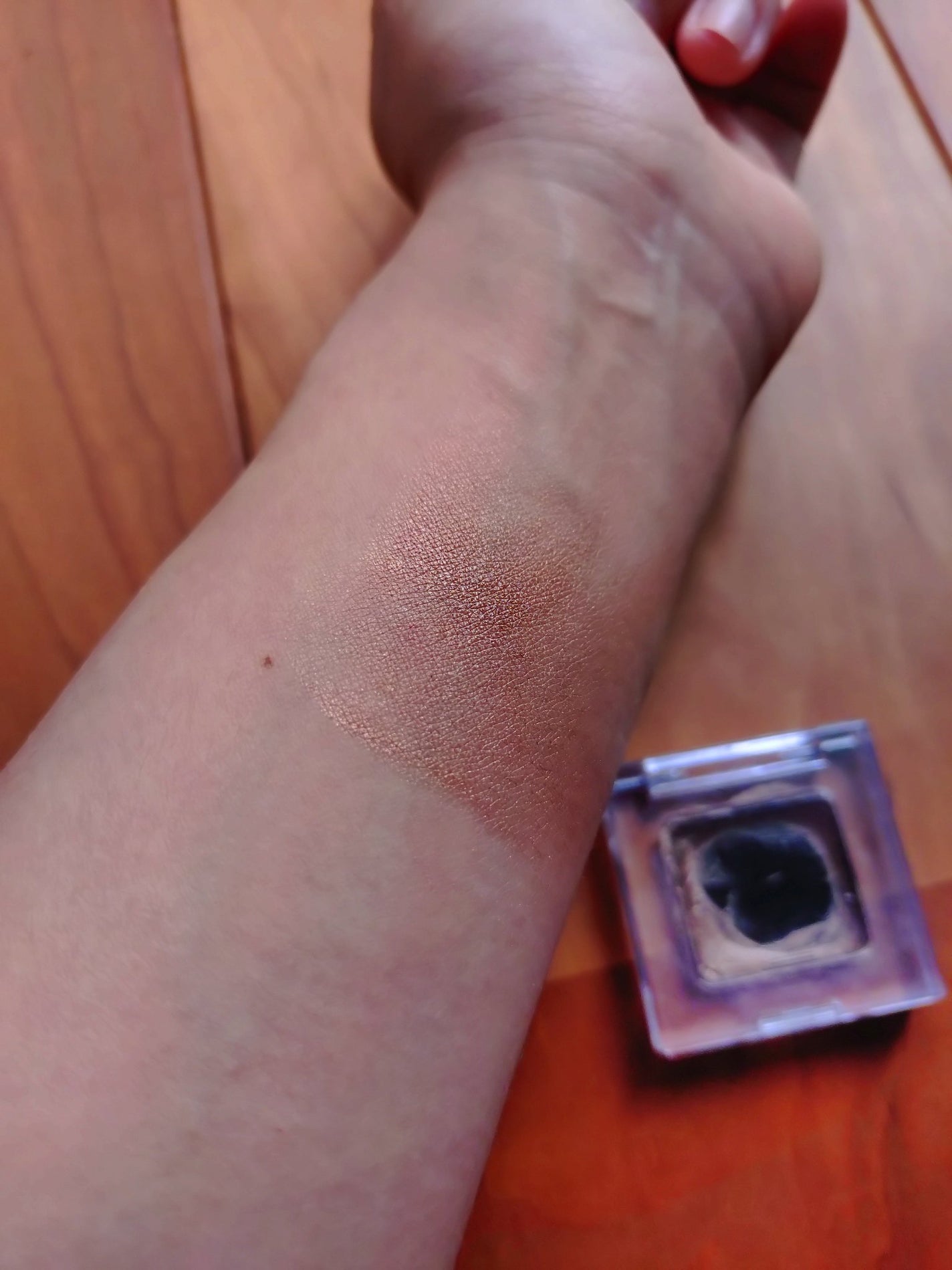 ミネラルアイバーム/エトヴォス/ジェル・クリームアイシャドウを使ったクチコミ(3枚目)