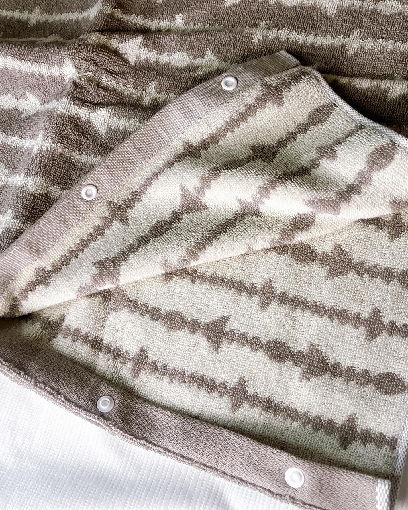 ひとりコスメ部 フォロバ100 on LIPS 「夏の季節に寝汗、匂い、対策に!次世代タオル ピローケースサイズ..」(5枚目)