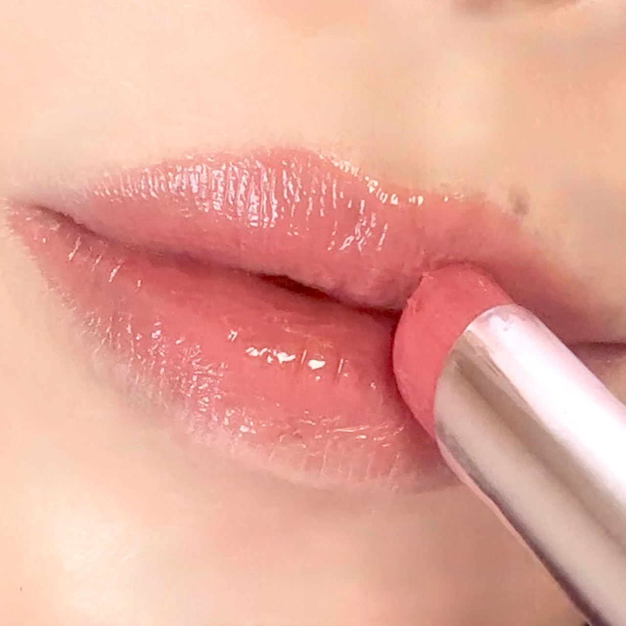 カラーラスティンググロウスティック ピンクの願い/ETUDE/口紅を使ったクチコミ（3枚目）