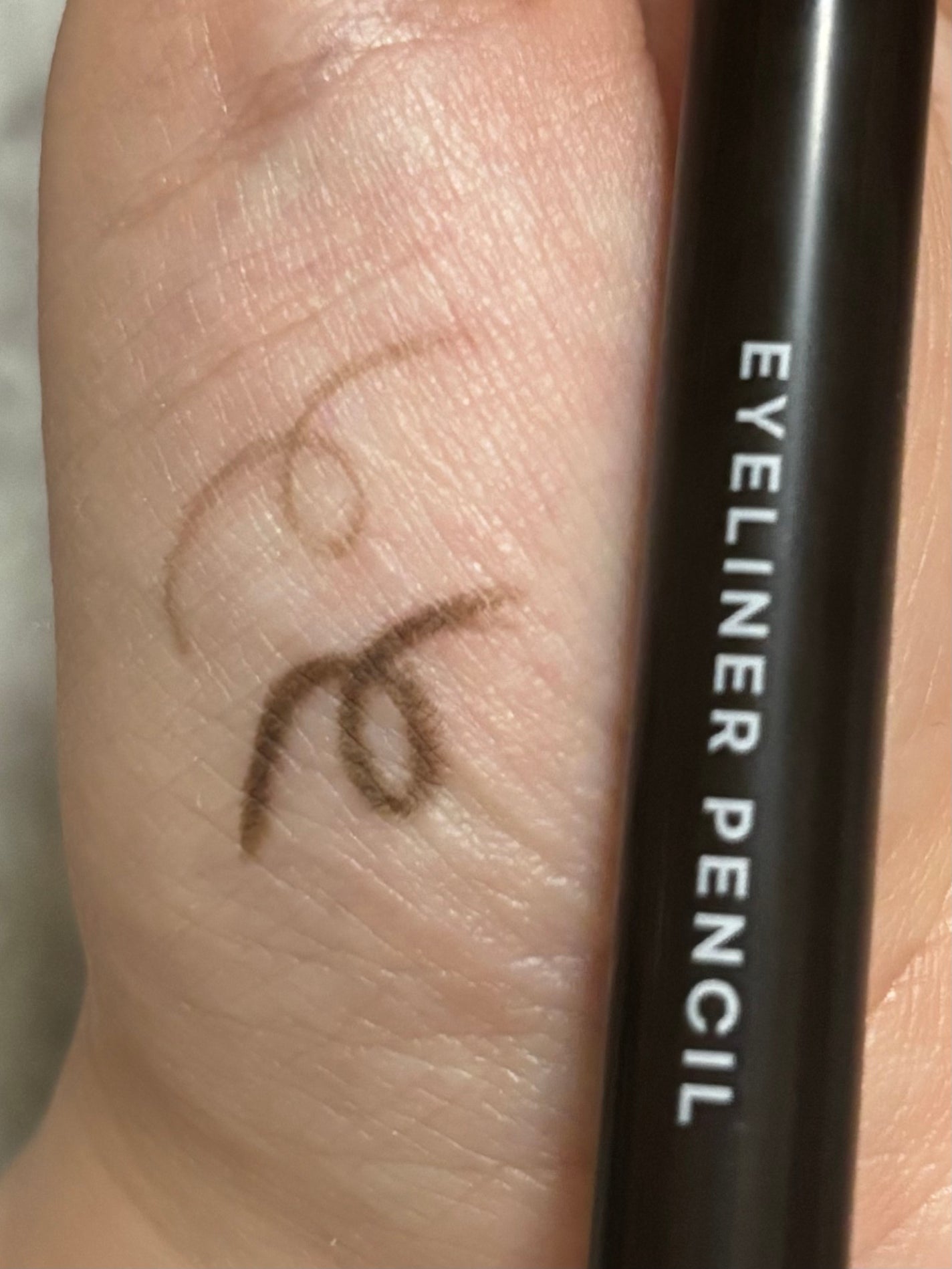 くり出し式 ペンシルアイライナー/DAISO/ペンシルアイライナーを使ったクチコミ(2枚目)