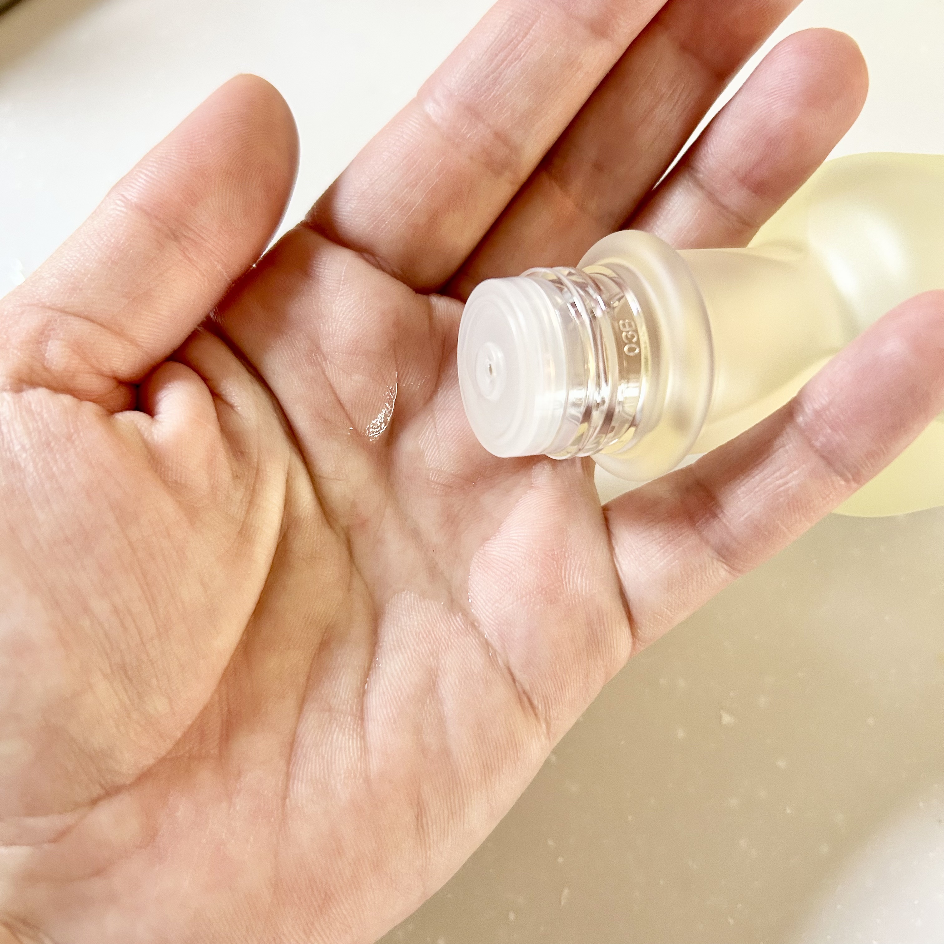 フレグランス スタイリングオイル/adit∞/ヘアオイルを使ったクチコミ（2枚目）