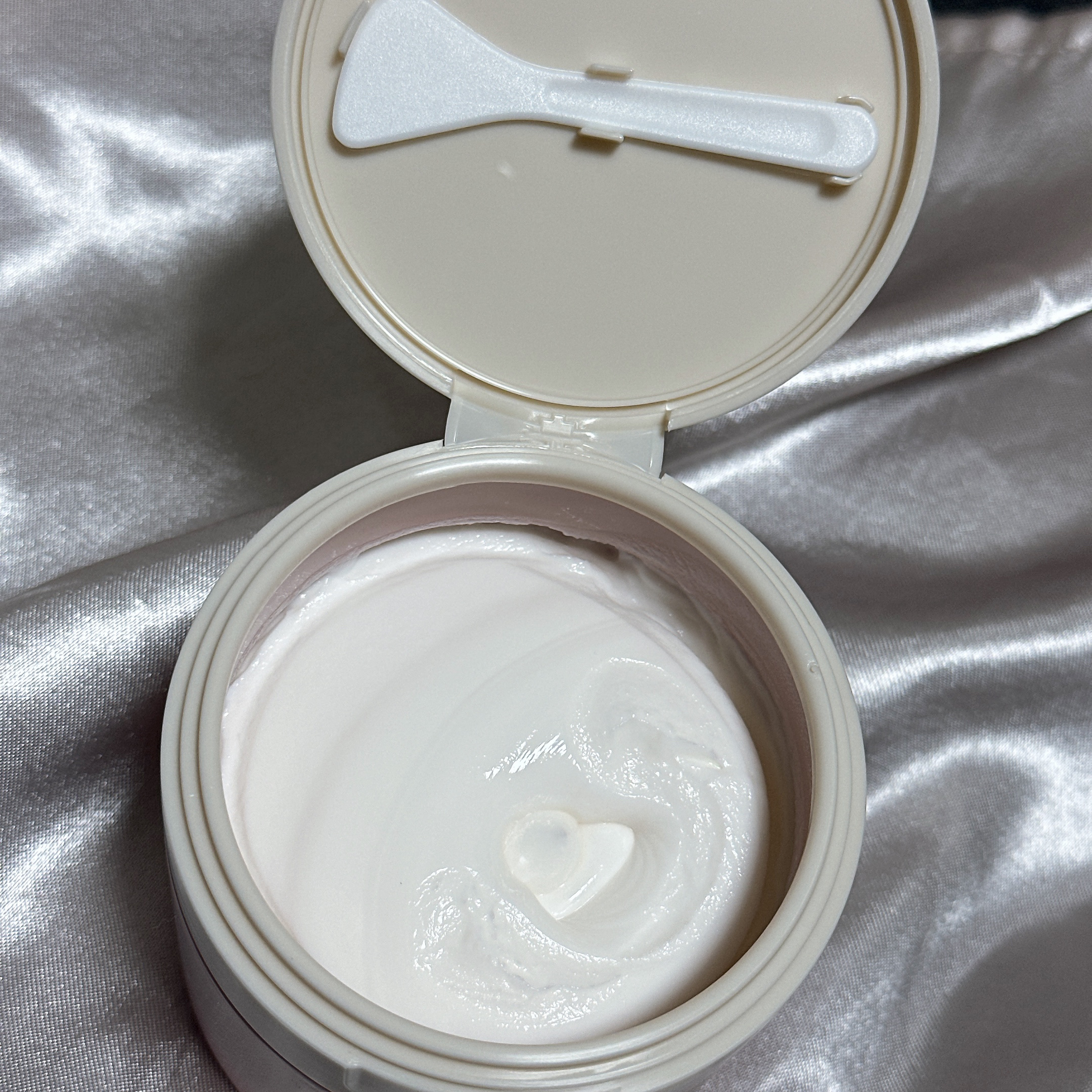 バクチオールスフレボディクリーム/MECHAI/ボディクリームを使ったクチコミ（2枚目）