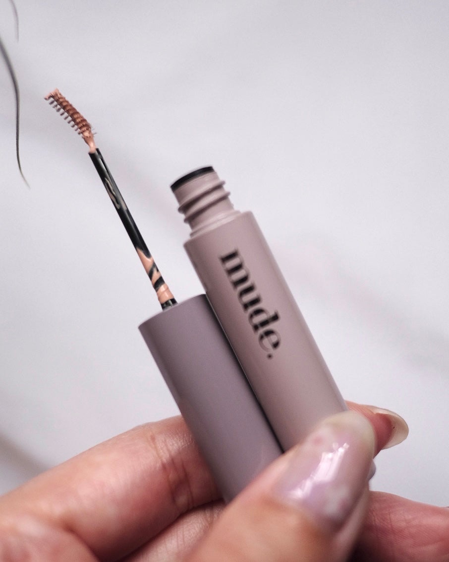 インスパイアスキニーブロウカラ/mude/眉マスカラを使ったクチコミ(4枚目)