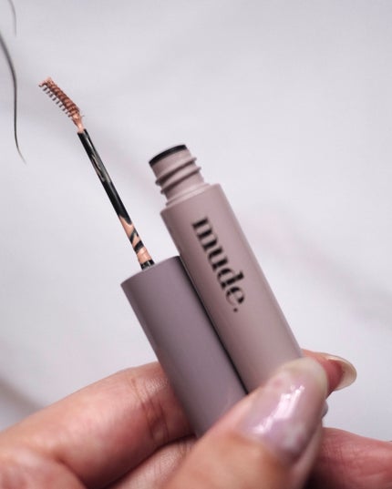 インスパイアスキニーブロウカラ/mude/眉マスカラを使ったクチコミ(4枚目)