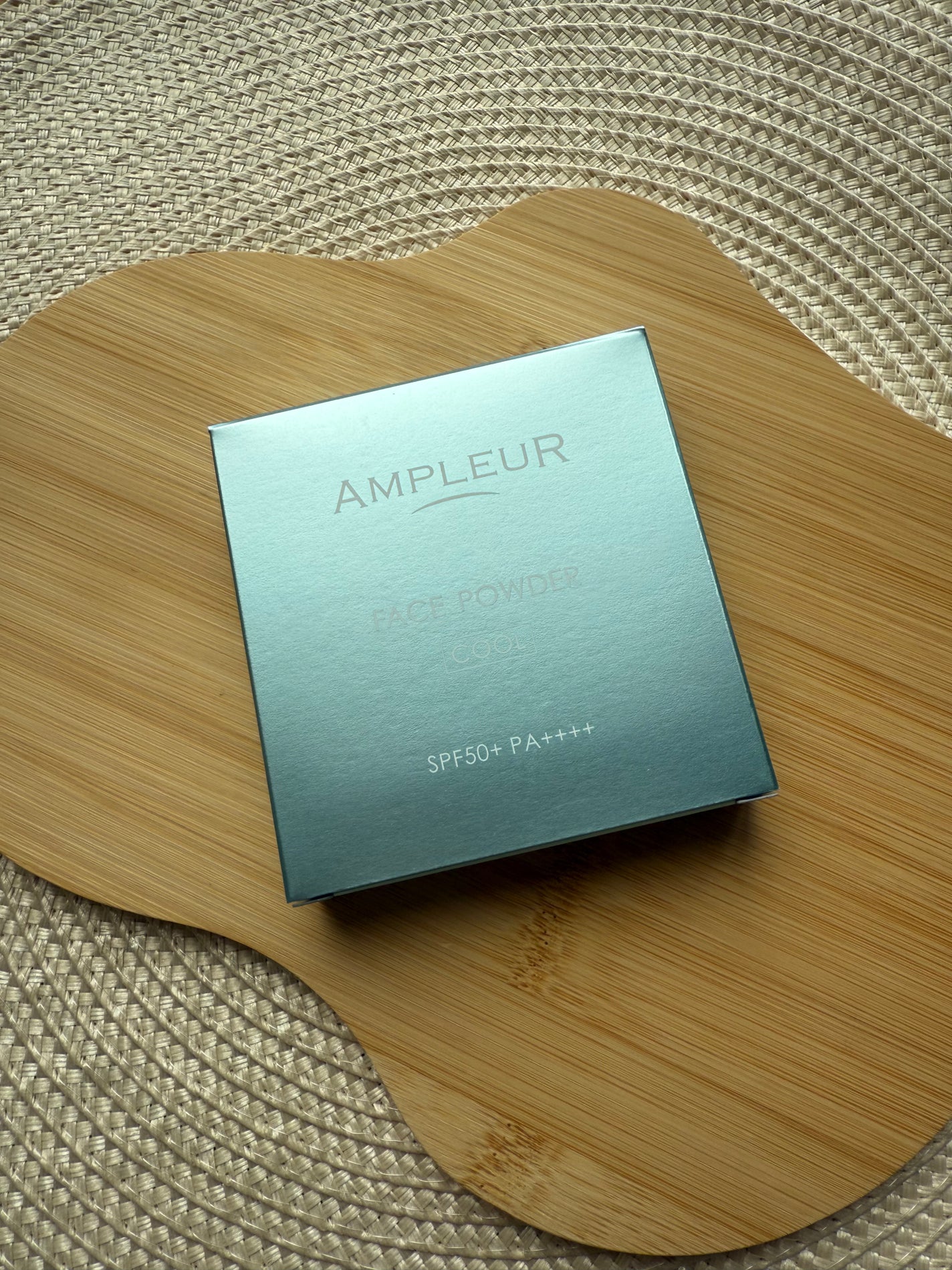アンプルール フェイスパウダー クール/アンプルール/プレストパウダーを使ったクチコミ(2枚目)
