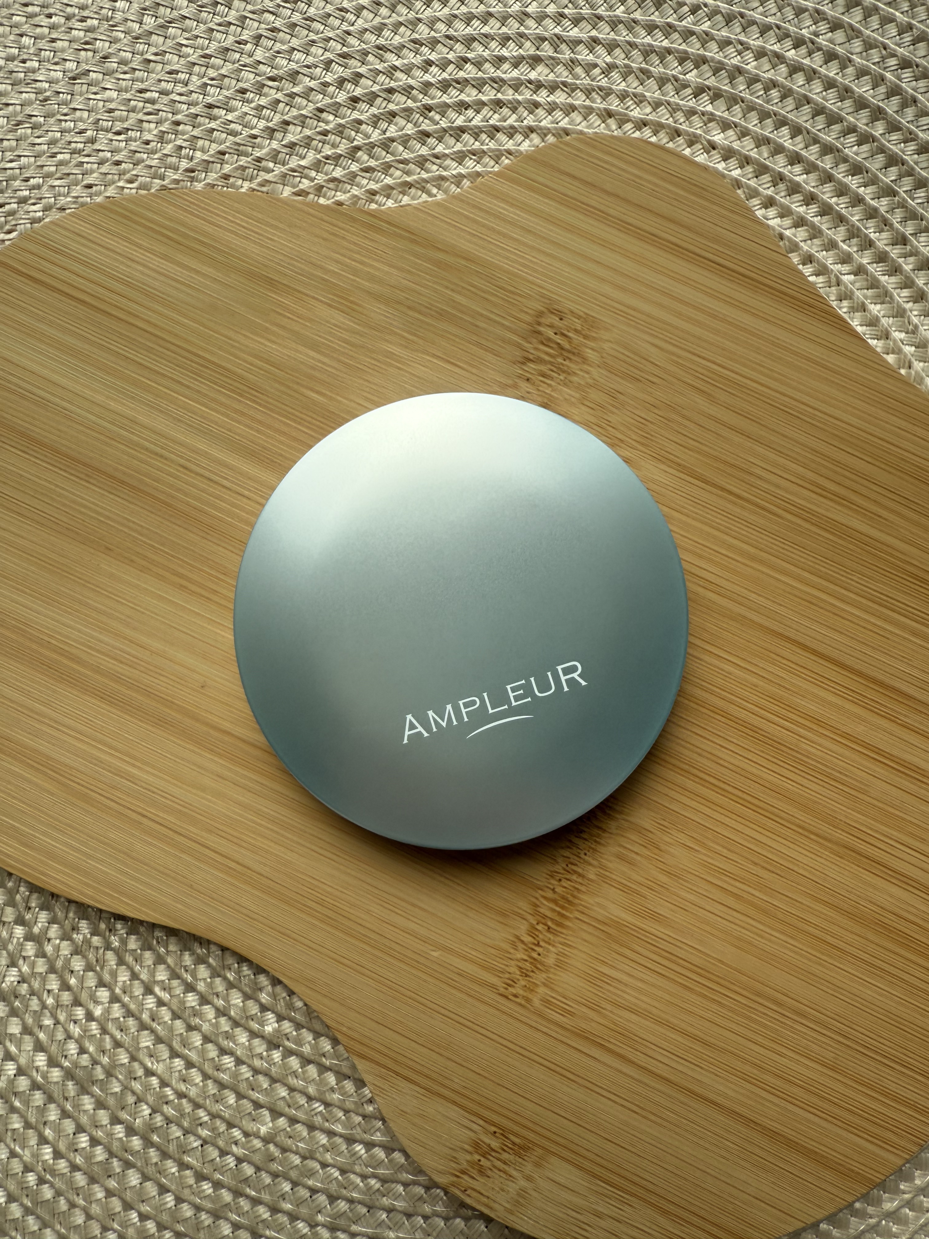 アンプルール フェイスパウダー クール/アンプルール/プレストパウダーを使ったクチコミ（3枚目）