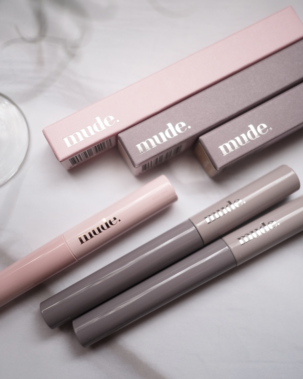 インスパイアスキニーブロウカラ/mude/眉マスカラを使ったクチコミ（1枚目）