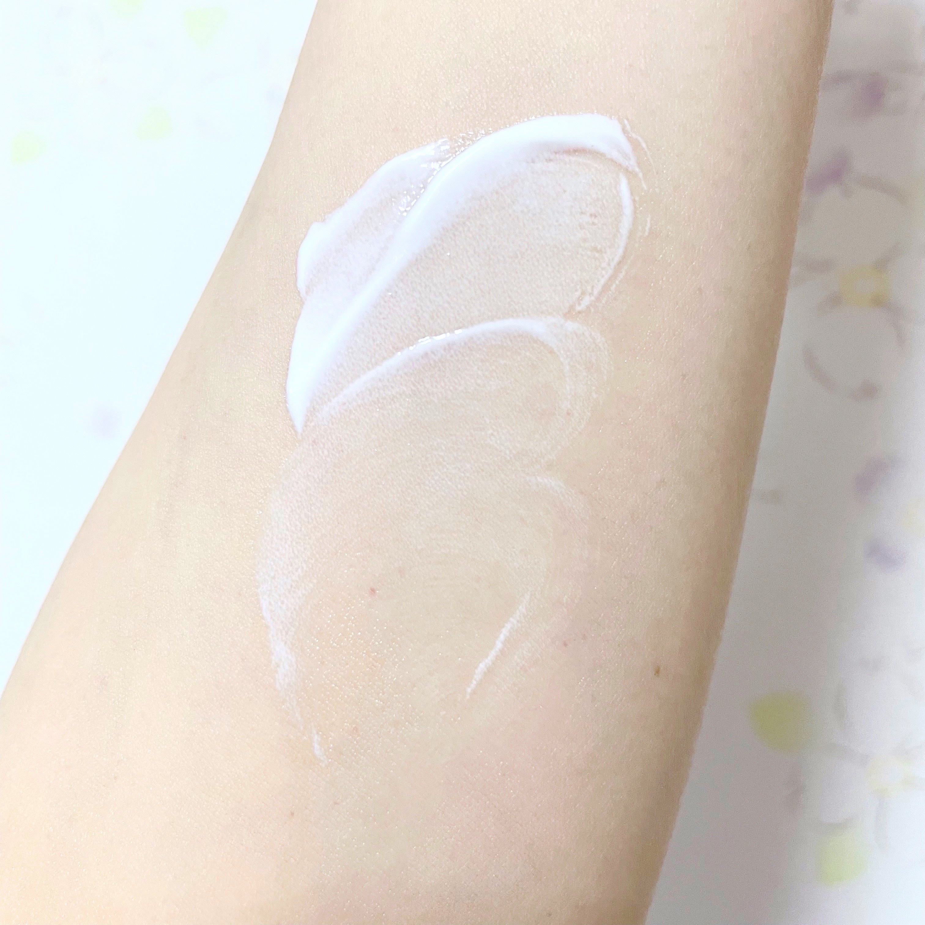 UVウォーターフル サンクリーム/VARI:HOPE/日焼け止めクリームを使ったクチコミ（2枚目）