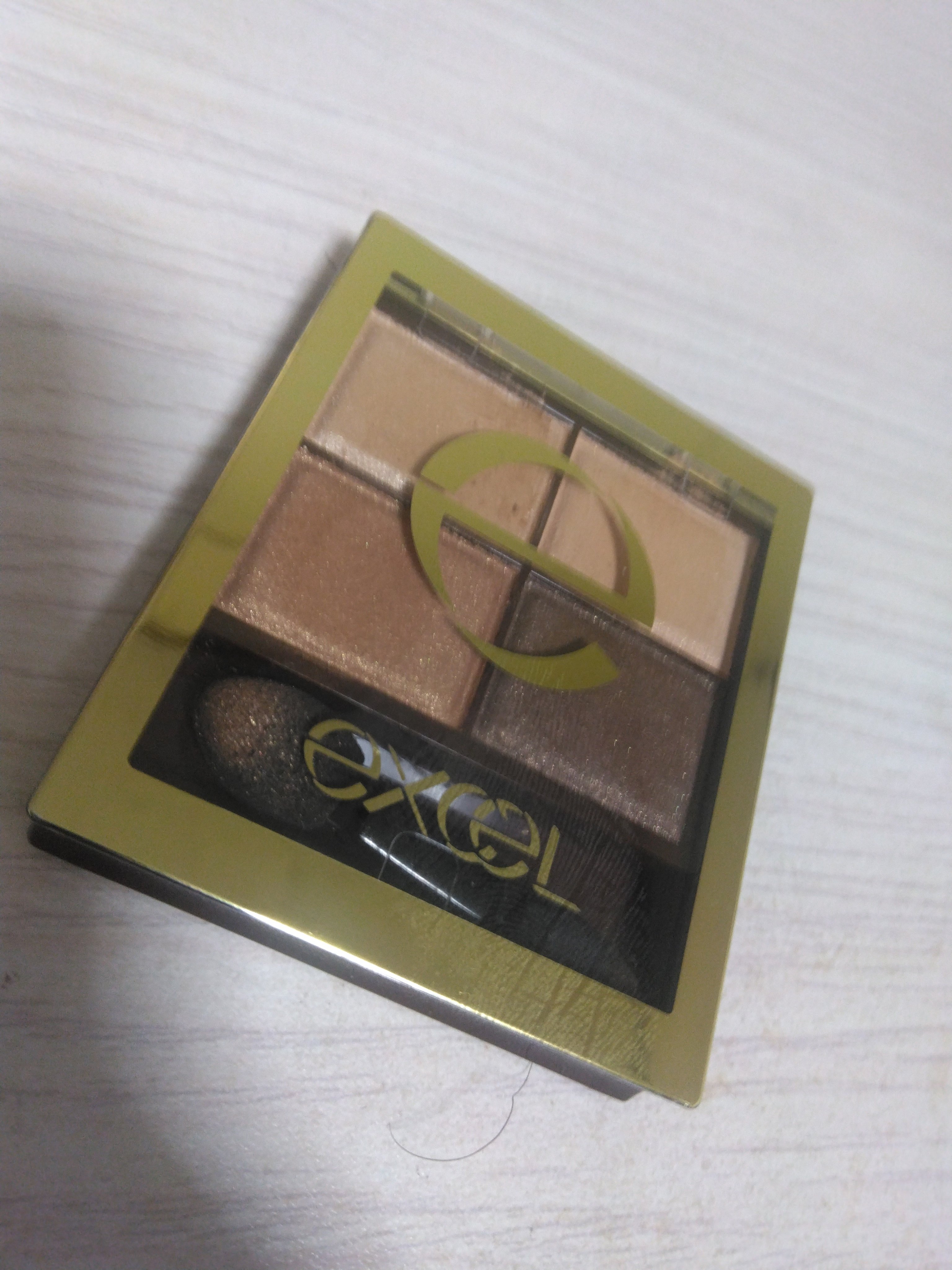 スキニーリッチシャドウ/excel/アイシャドウパレットを使ったクチコミ（2枚目）