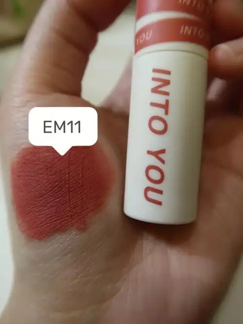 スーパーマットリップ＆チークマッド/INTO U/口紅を使ったクチコミ（2枚目）