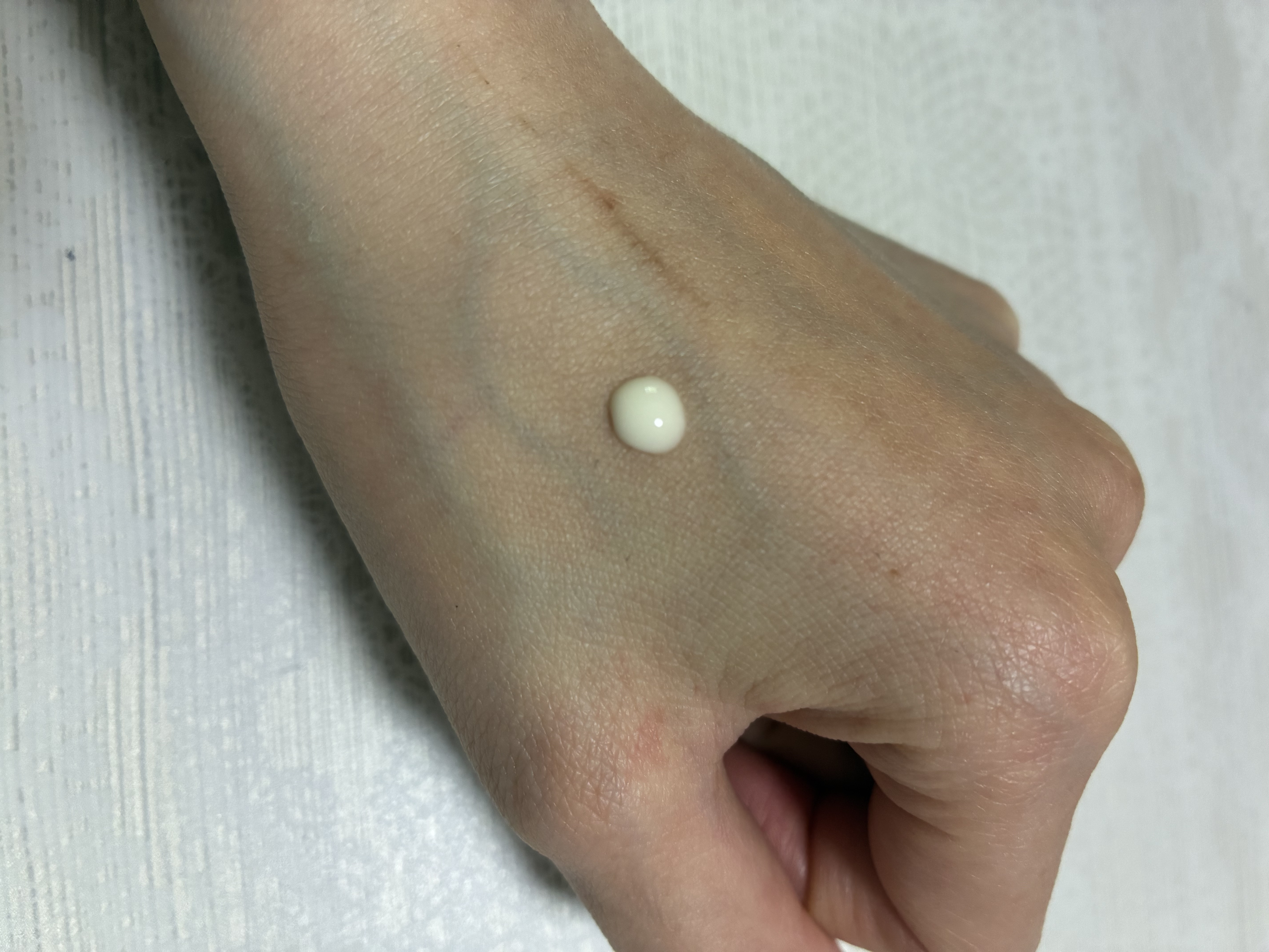 ニベアUV ディープ プロテクト＆ケア ジェル/ニベア/日焼け止めジェルを使ったクチコミ（3枚目）