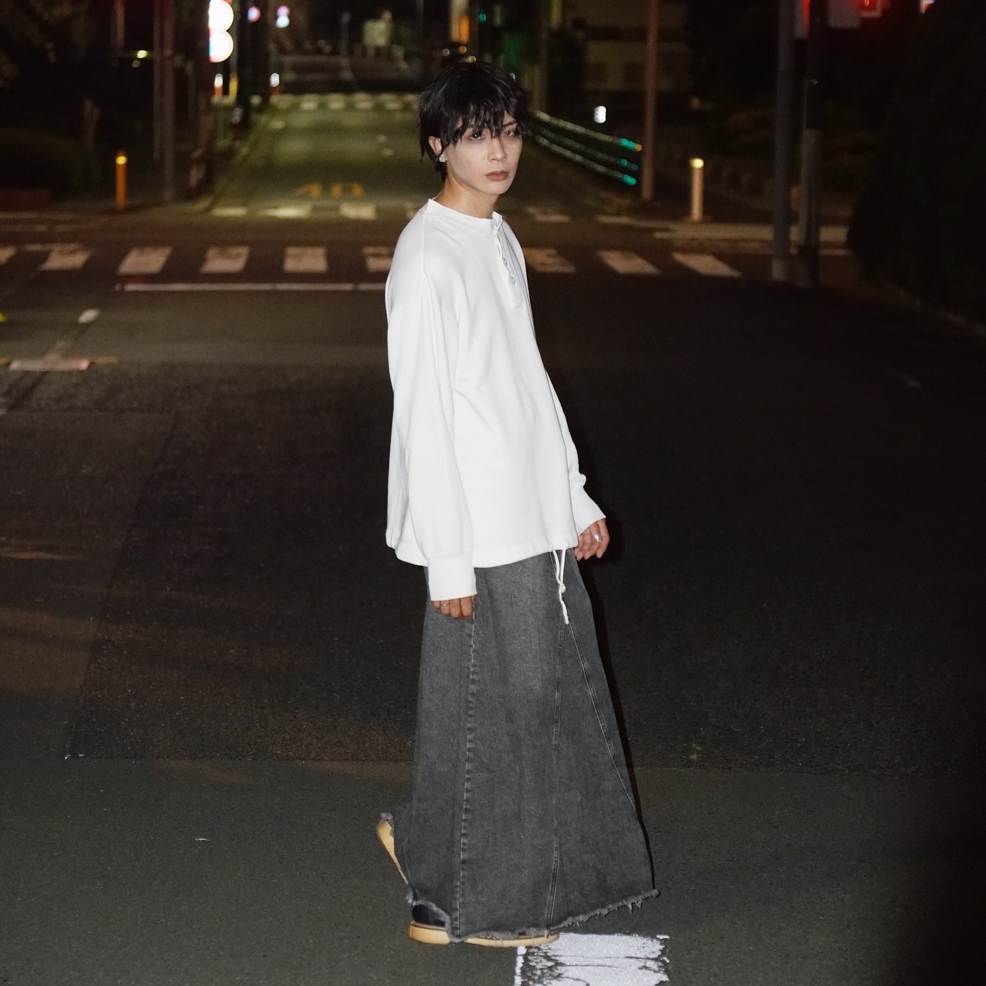 西村健太 on LIPS 「この前の病的先生メイクの時の🧑🏫💄クマ風味のメイクとパーマ黒..」(7枚目)