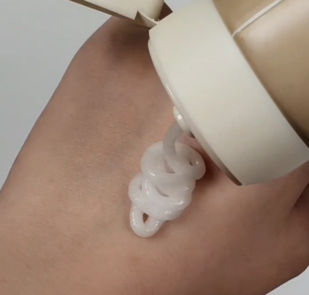 スキンフードキャロットカロテンバランシングクレンジングフォーム/SKINFOOD/洗顔フォームを使ったクチコミ（2枚目）