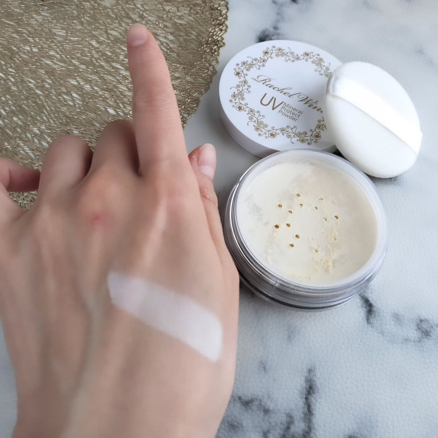 ミネラルUVプロテクトパウダー/レイチェル ワイン/ルースパウダーを使ったクチコミ(5枚目)