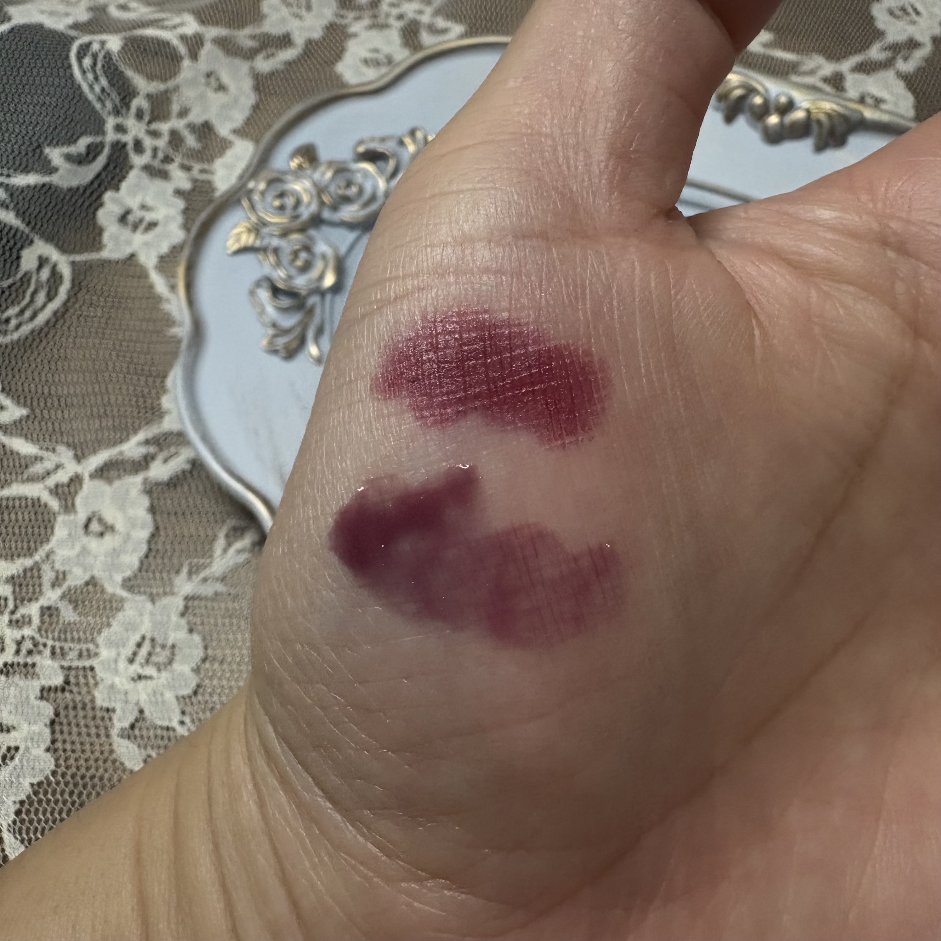 コントゥアリップデュオ 05 バーガンディ/コフレドール/口紅を使ったクチコミ（2枚目）