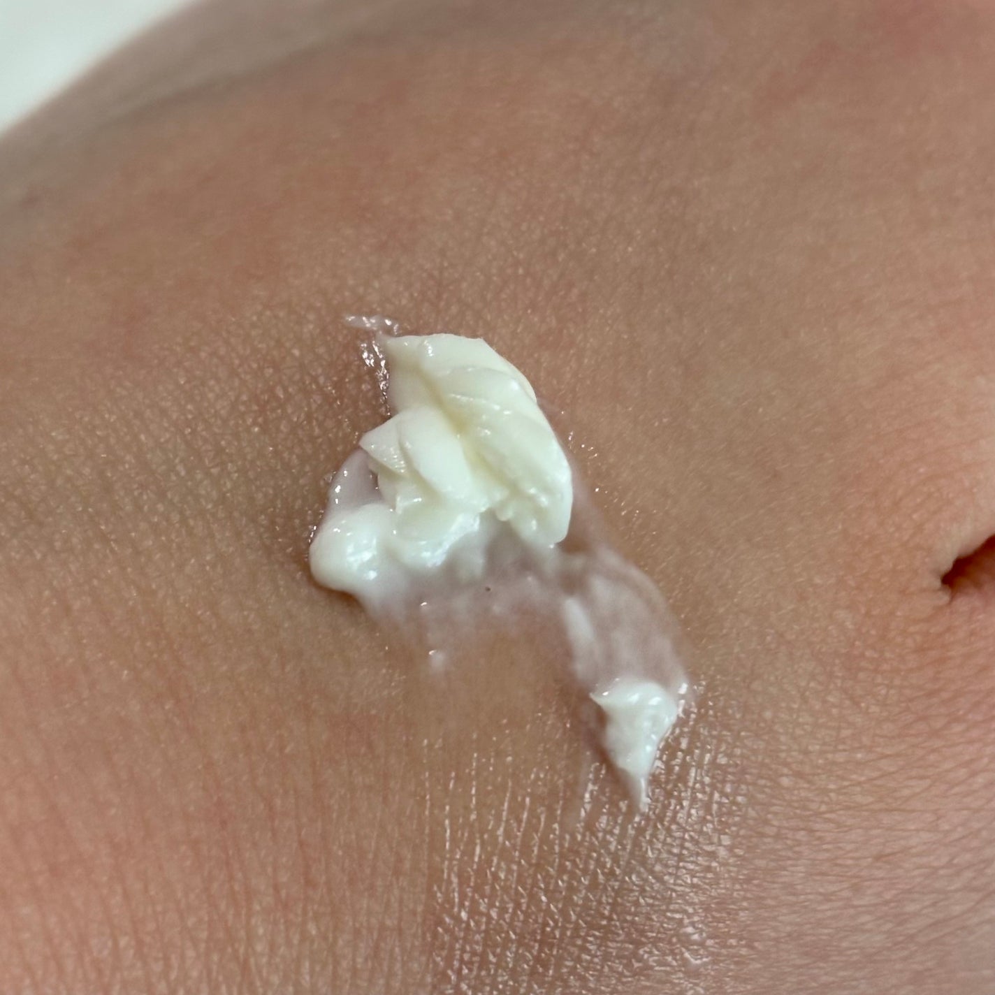 #メルティヘアバーム ライト/ルシードエル/ヘアバームを使ったクチコミ(4枚目)