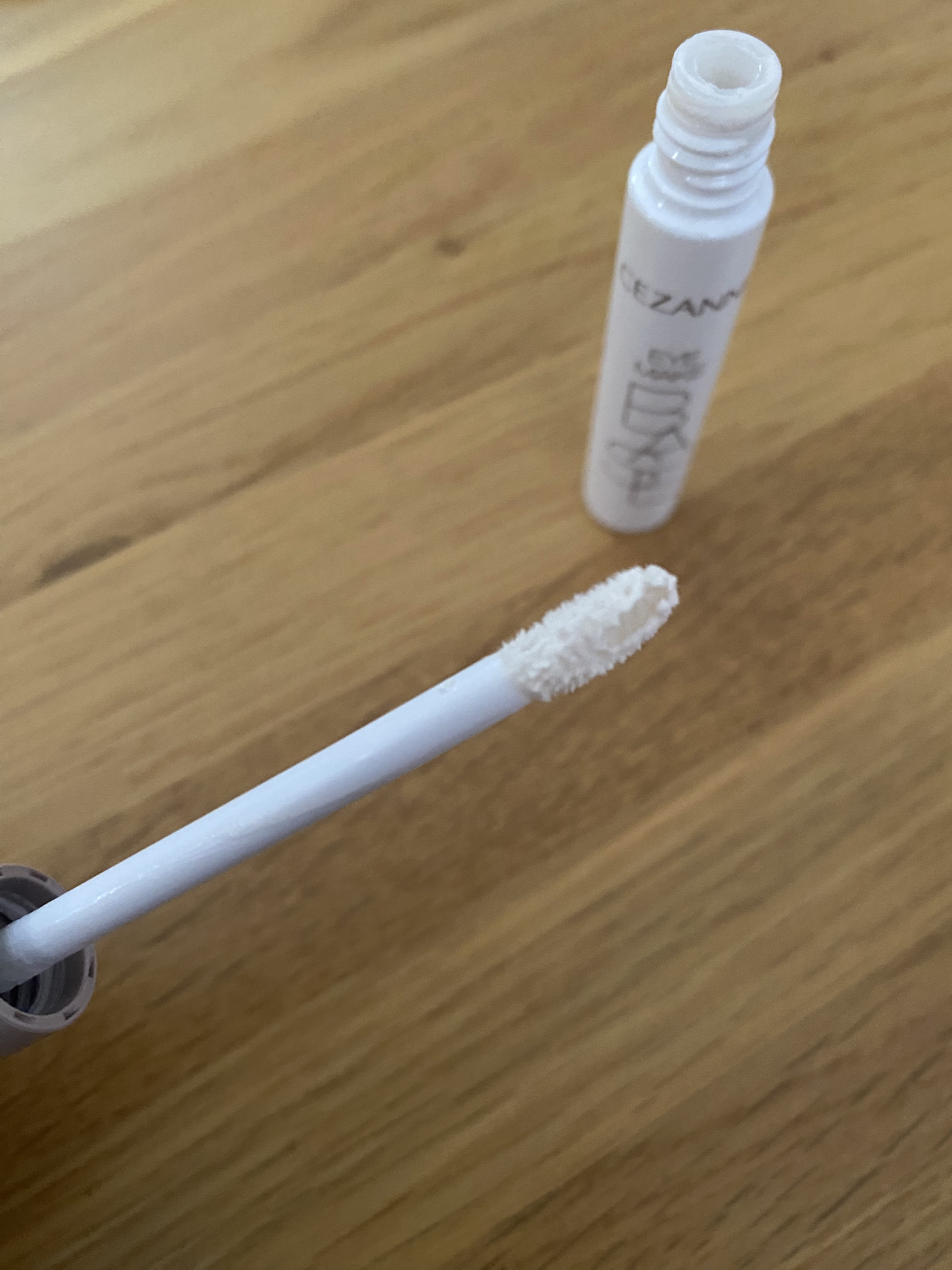 アイメイクベース/CEZANNE/アイシャドウベースを使ったクチコミ（2枚目）