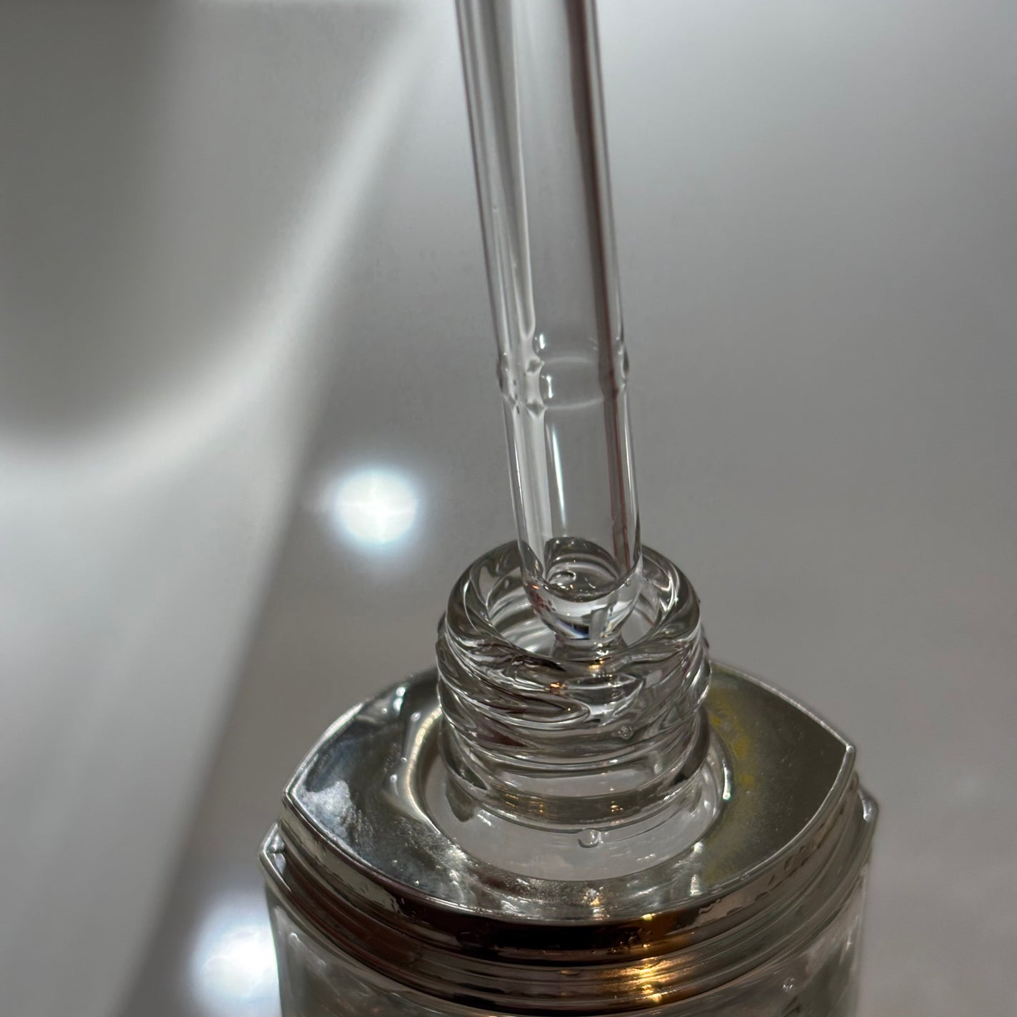 AQ 毛穴美容液オイル/DECORTÉ/フェイスオイルを使ったクチコミ(2枚目)