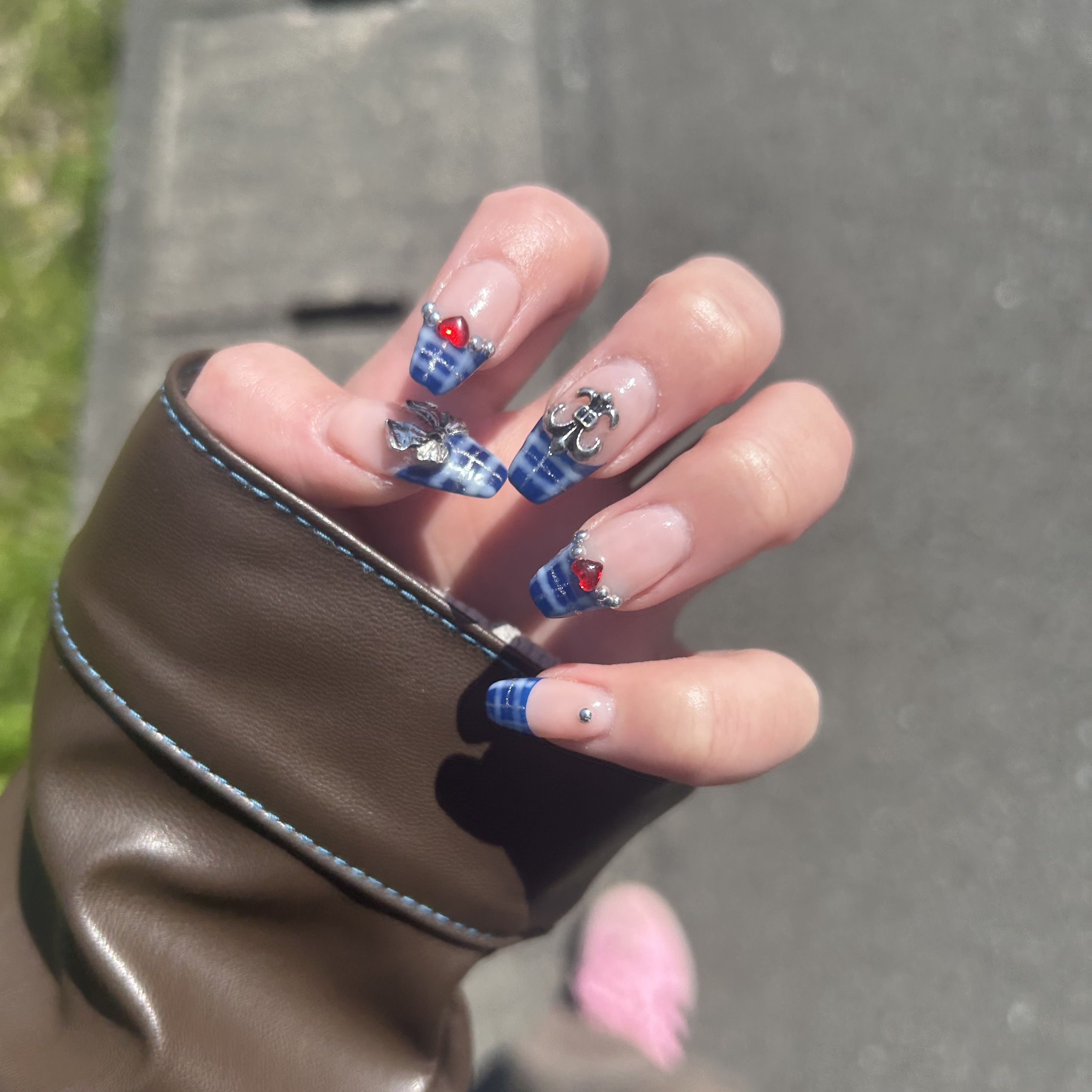 BRG ジェルネイル 34 ネイビー/DAISO/ジェルネイルを使ったクチコミ（1枚目）