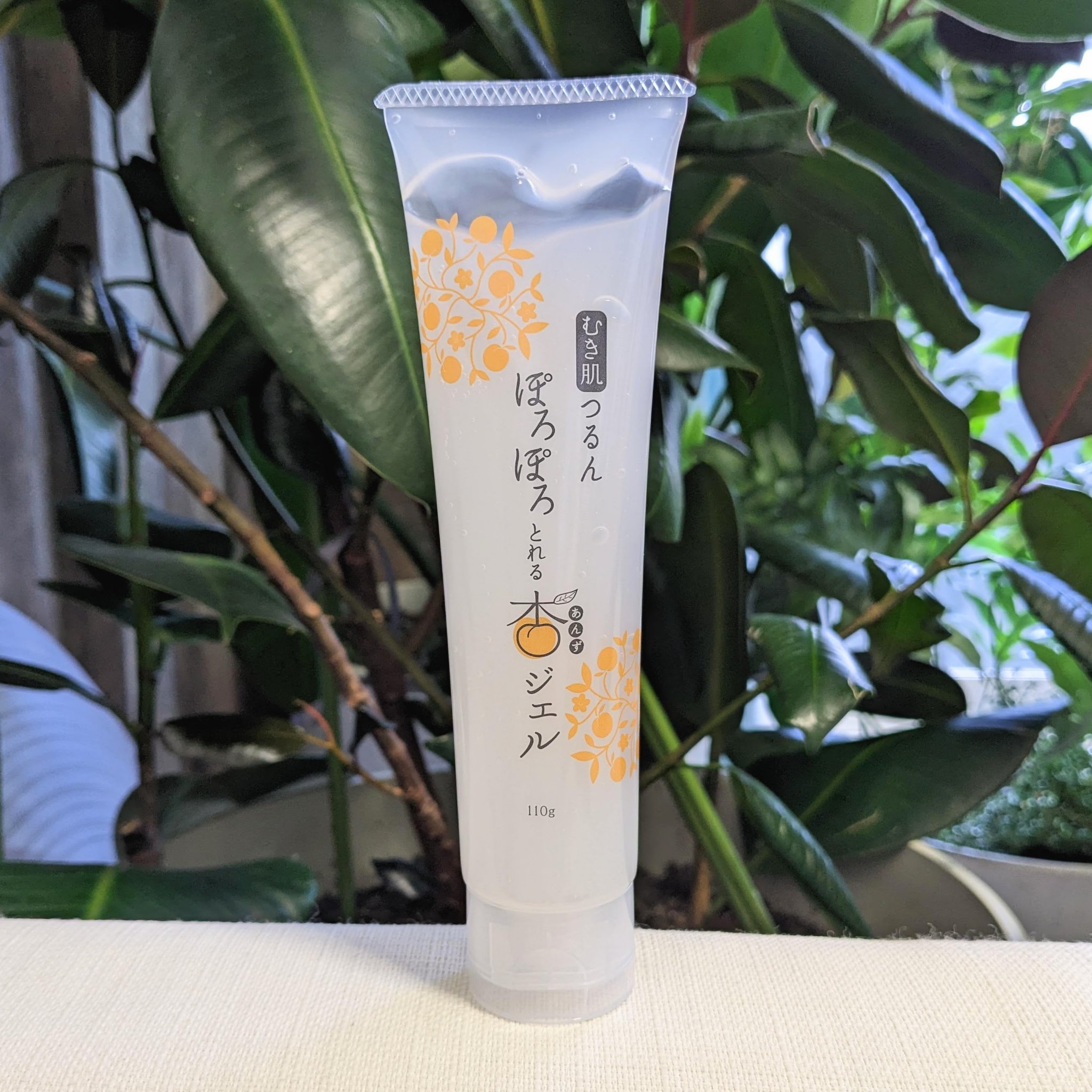 ぽろぽろとれる杏ジェル/フレージュ/ネック・デコルテケアを使ったクチコミ（2枚目）