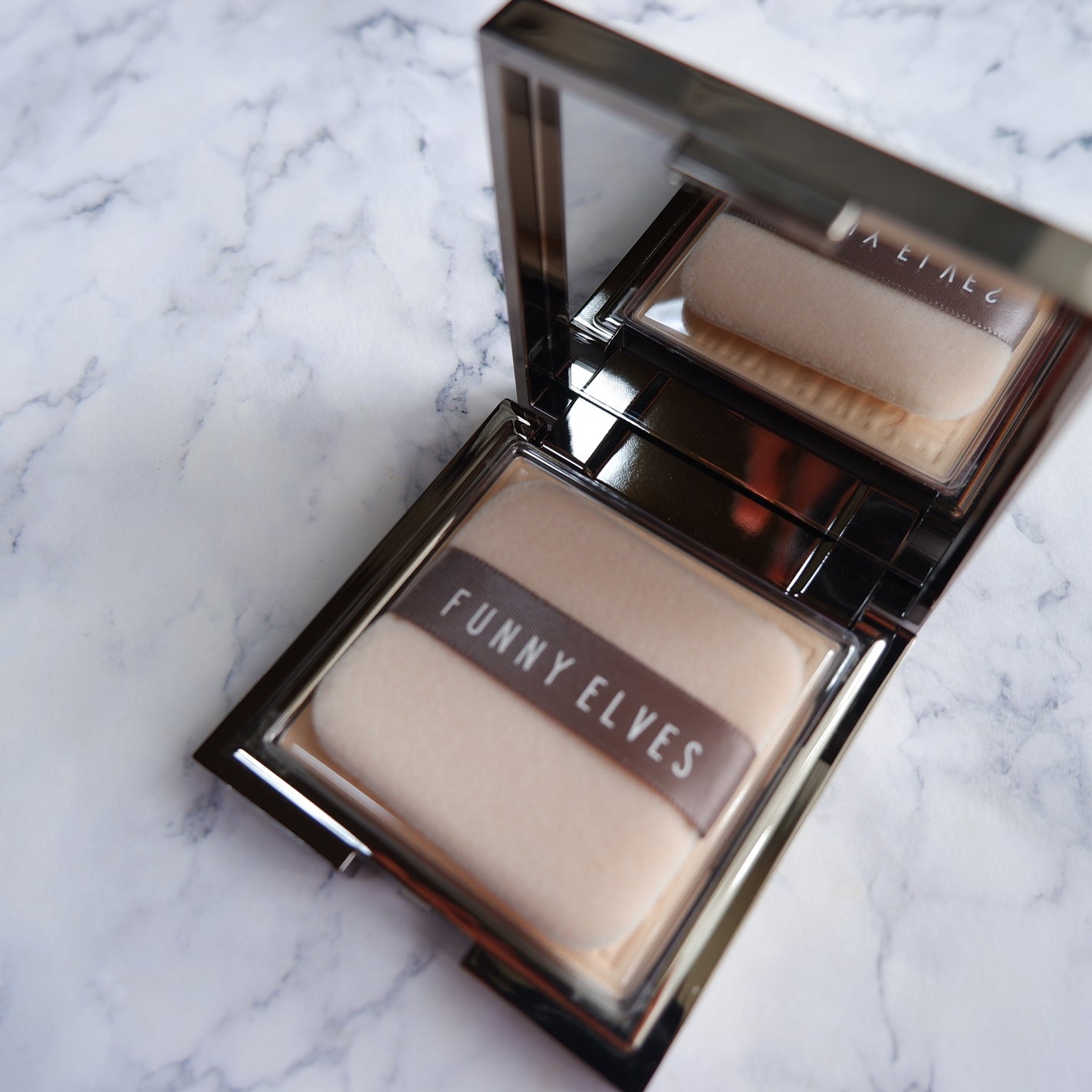 ソフトマットプレストパウダー/FUNNY ELVES方里/プレストパウダーを使ったクチコミ(2枚目)