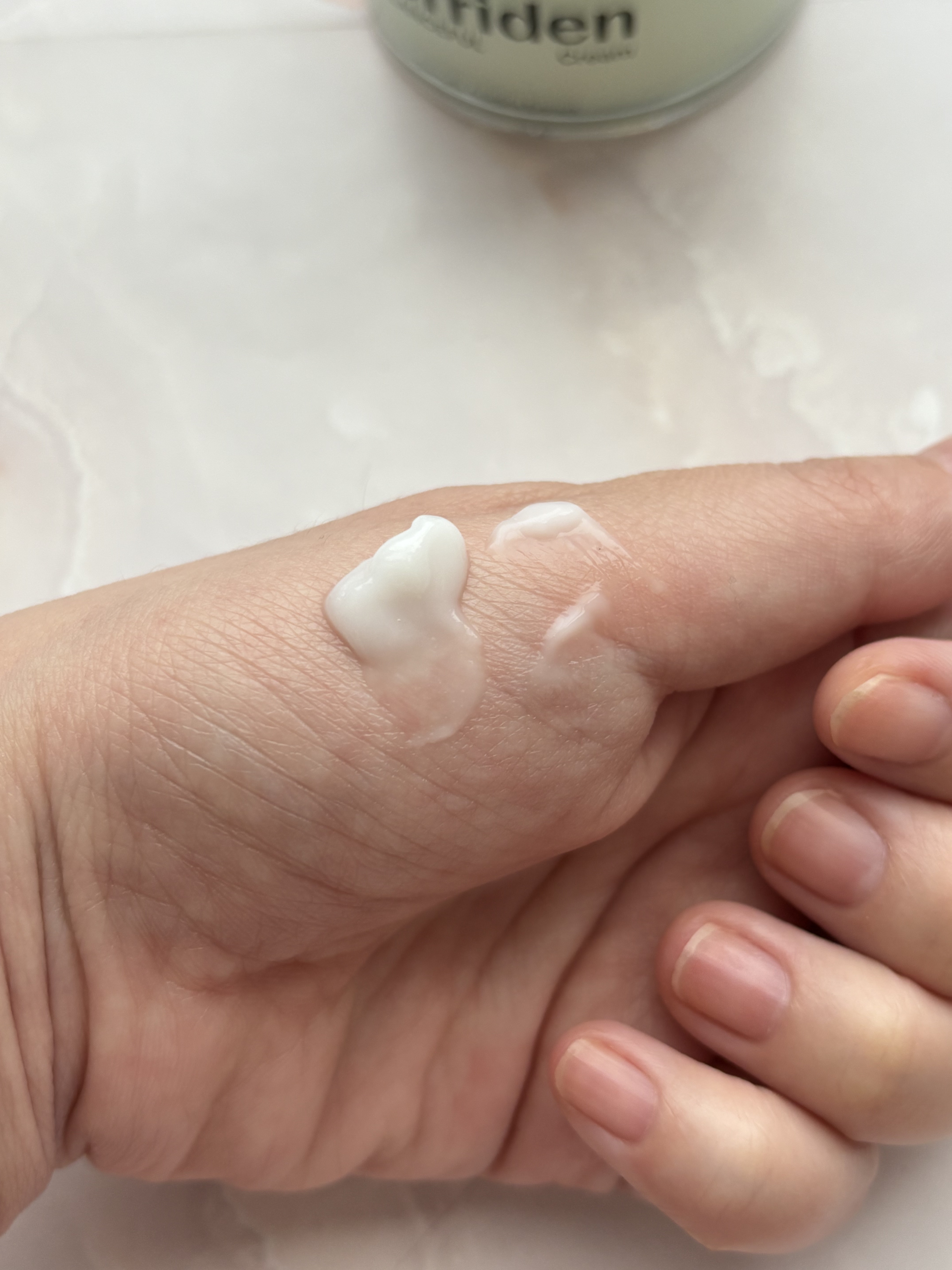 バランスフル シカクリーム/Torriden/フェイスクリームを使ったクチコミ（3枚目）