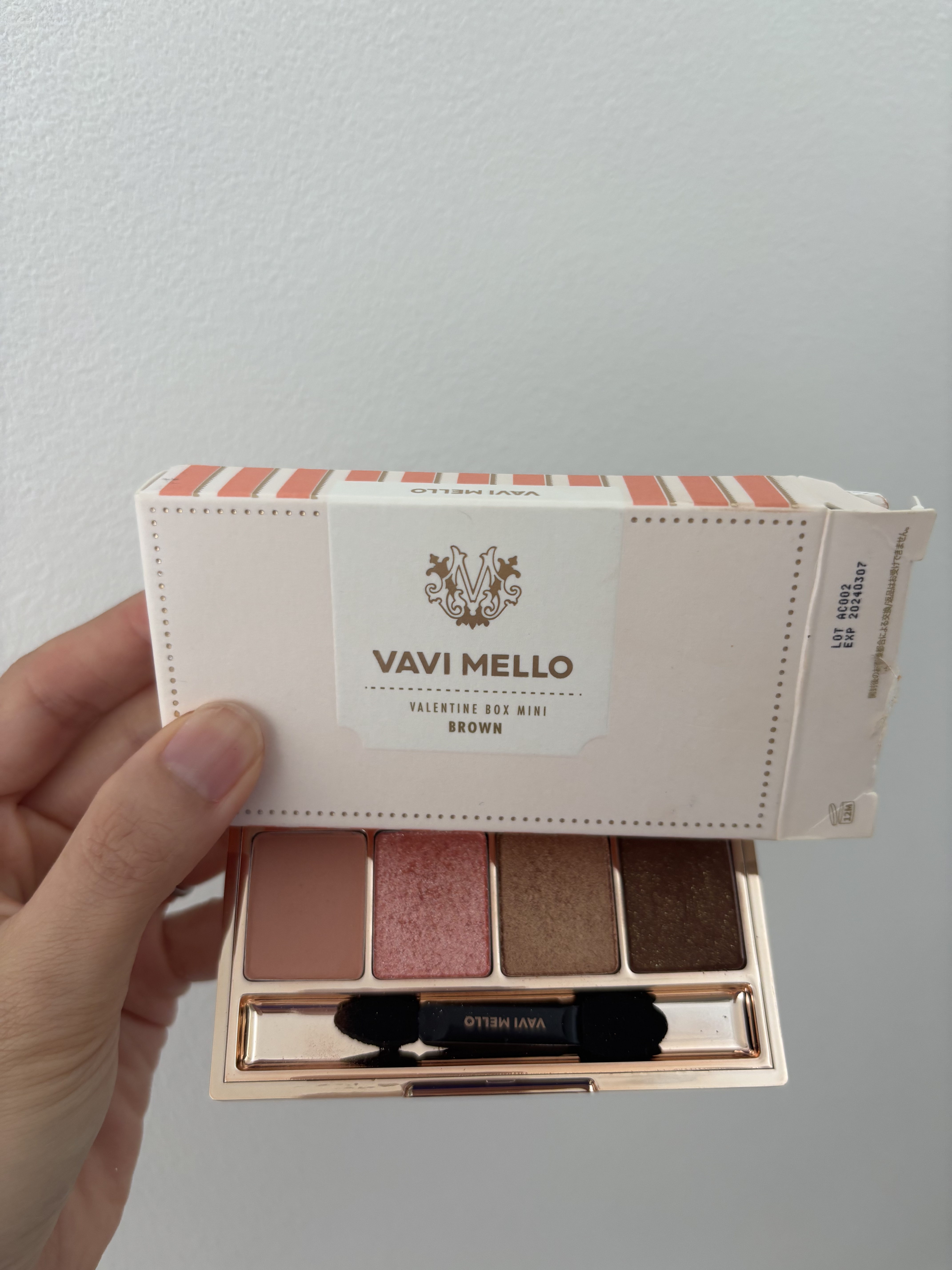 バレンタインボックスミニ/VAVI MELLO/アイシャドウパレットを使ったクチコミ（1枚目）