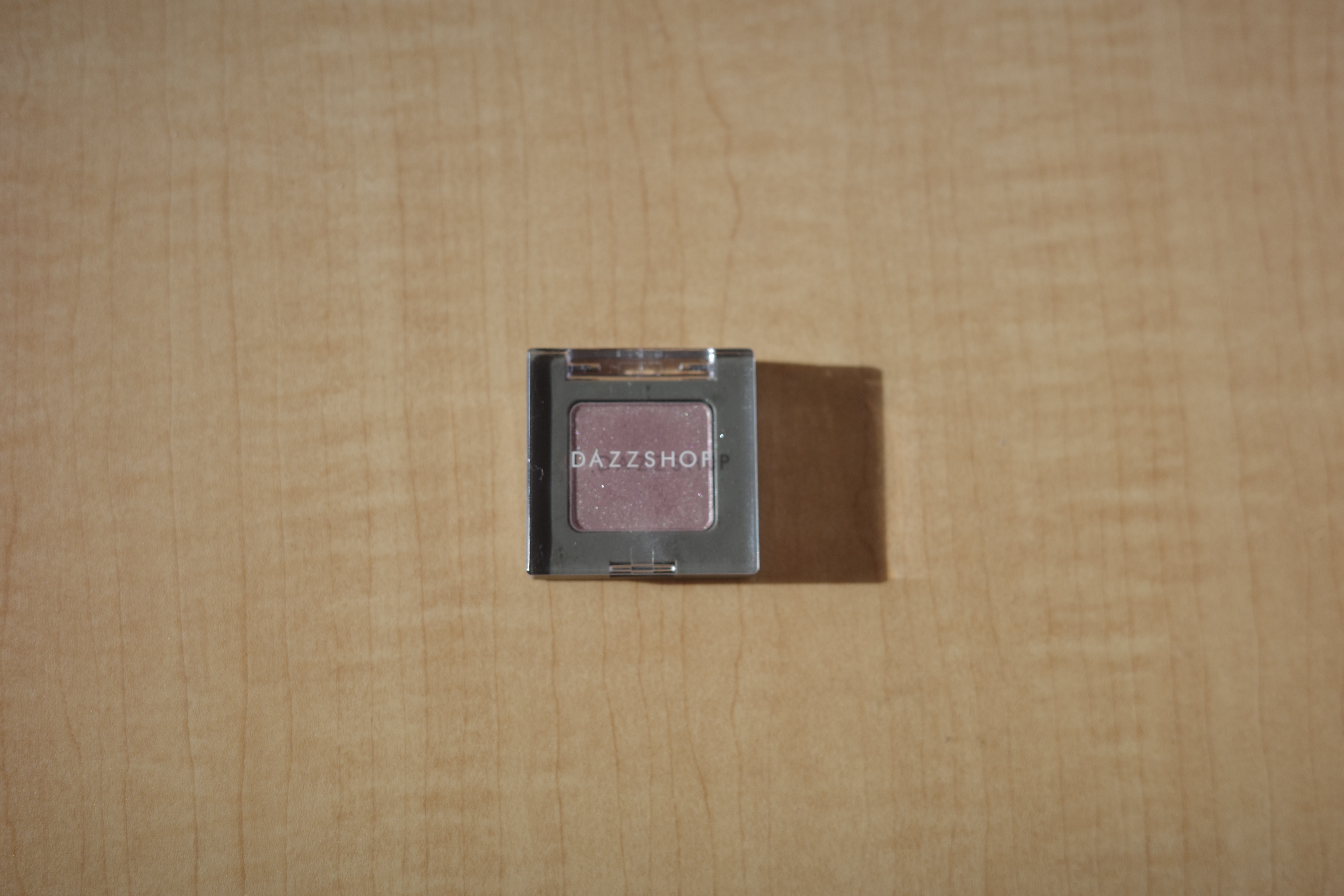 アリュールド シングル アイシャドウ/DAZZSHOP/単色アイシャドウを使ったクチコミ（3枚目）