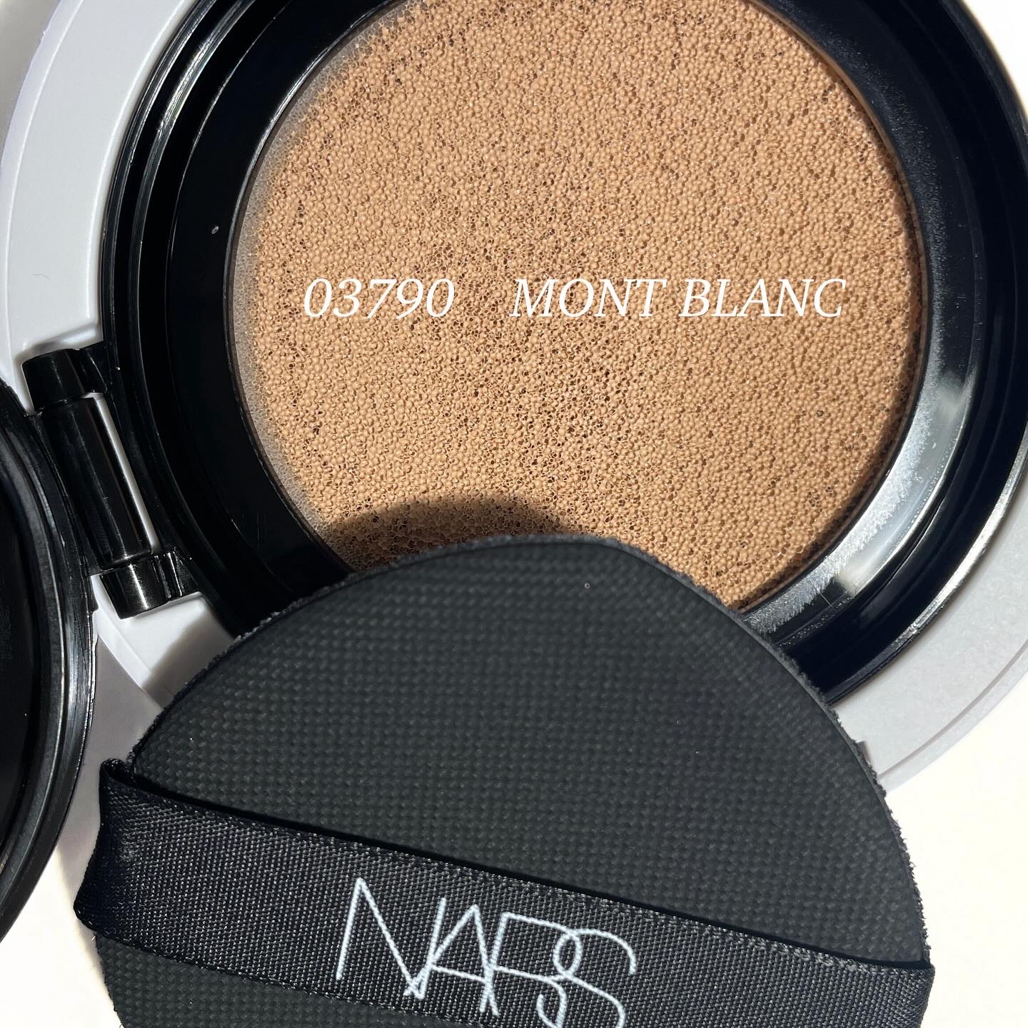 NARS ライトリフレクティング セラムクッション ファンデーション/NARS/クッションファンデーションを使ったクチコミ（2枚目）