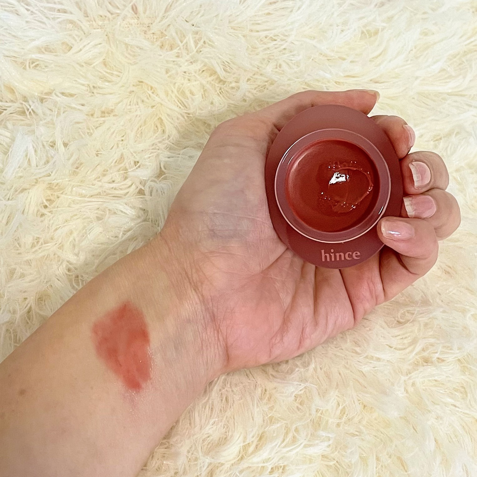 ロウグロウデューイーボール 05 ハグデュー/hince/リップバームを使ったクチコミ（3枚目）