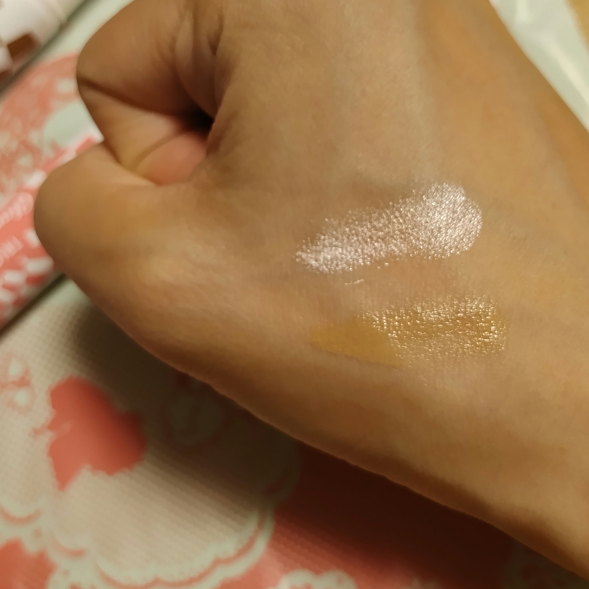 トリックメイク グラマラスグリッター&ローライダー/エルシーラブコスメ/ボディクリームを使ったクチコミ（3枚目）