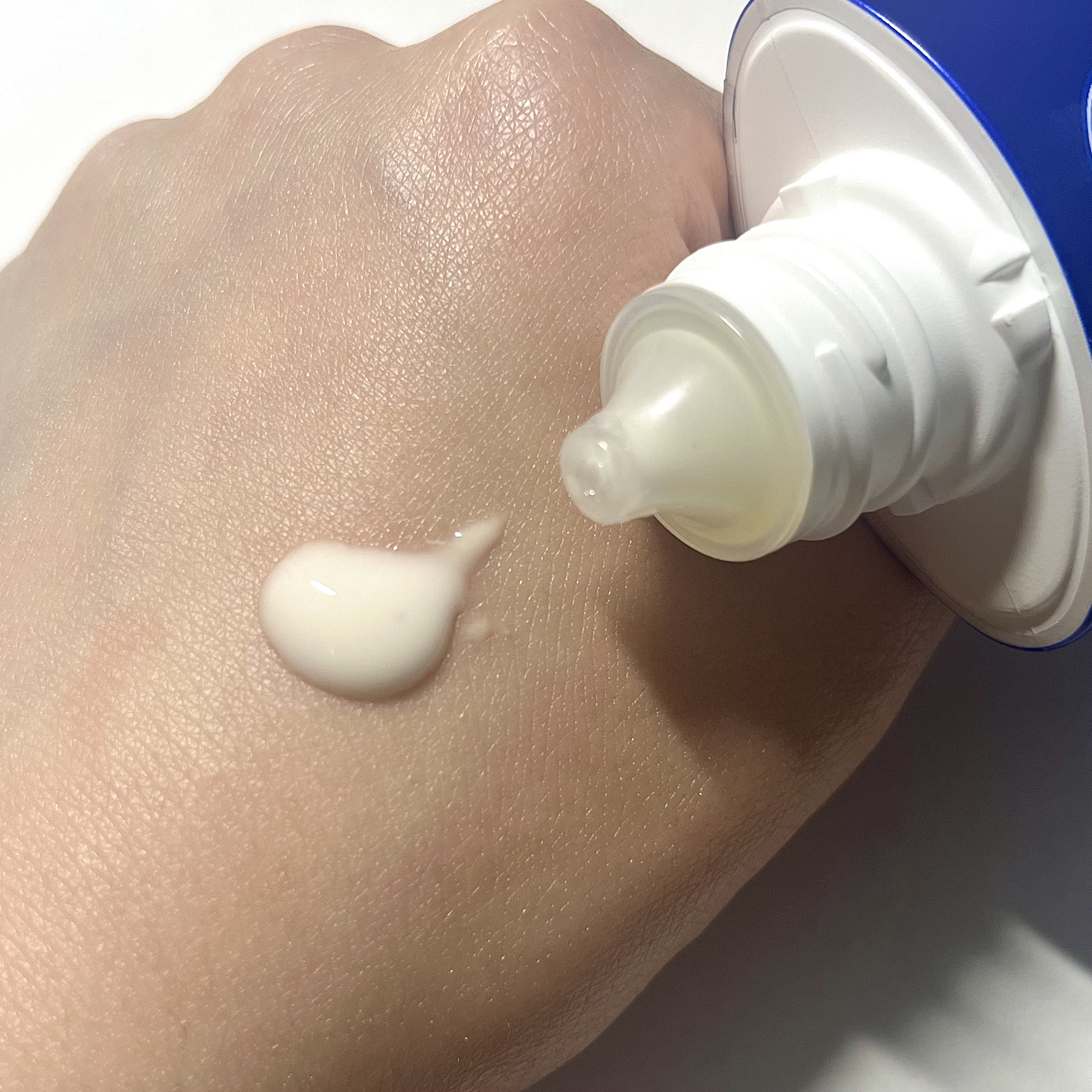 ニベアUV ディープ プロテクト＆ケア ジェル/ニベア/日焼け止めジェルを使ったクチコミ（2枚目）