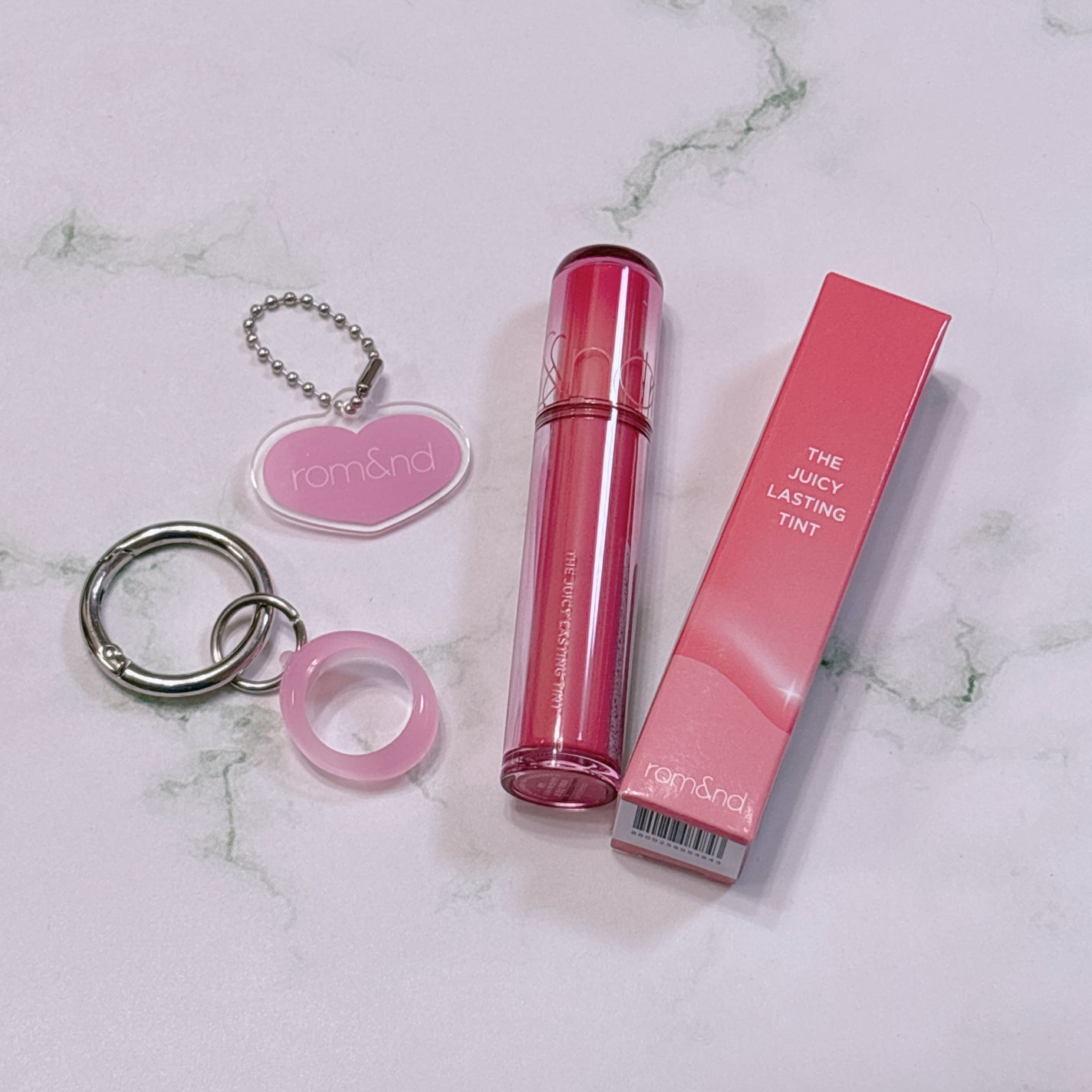 ザ ジューシーラスティングティント/rom&nd/リップティントを使ったクチコミ(3枚目)