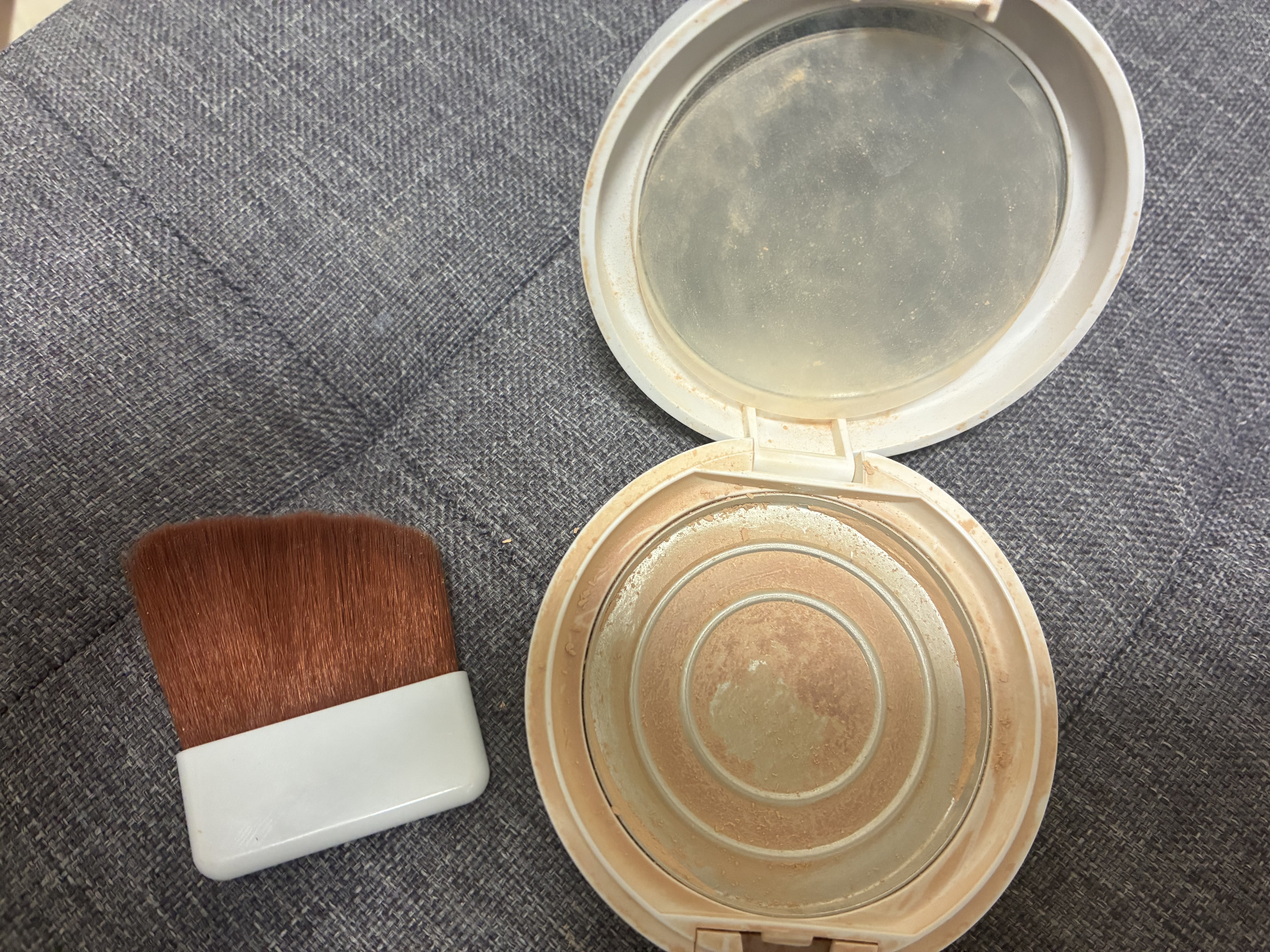 UVシルクカバーパウダー/CEZANNE/プレストパウダーを使ったクチコミ（1枚目）