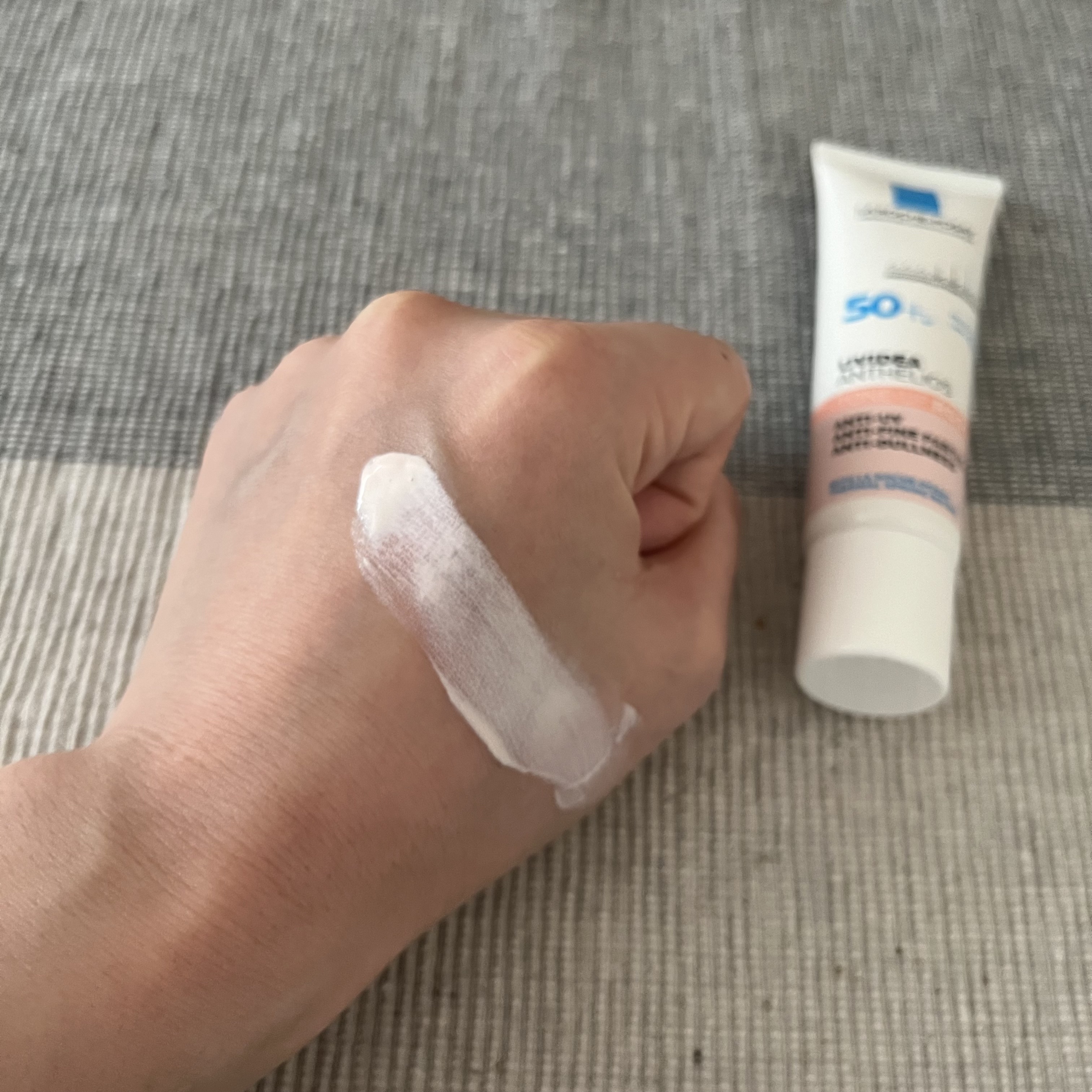 UVイデア XL プロテクショントーンアップ ローズ+/ラ ロッシュ ポゼ/日焼け止め・UVケアを使ったクチコミ（3枚目）