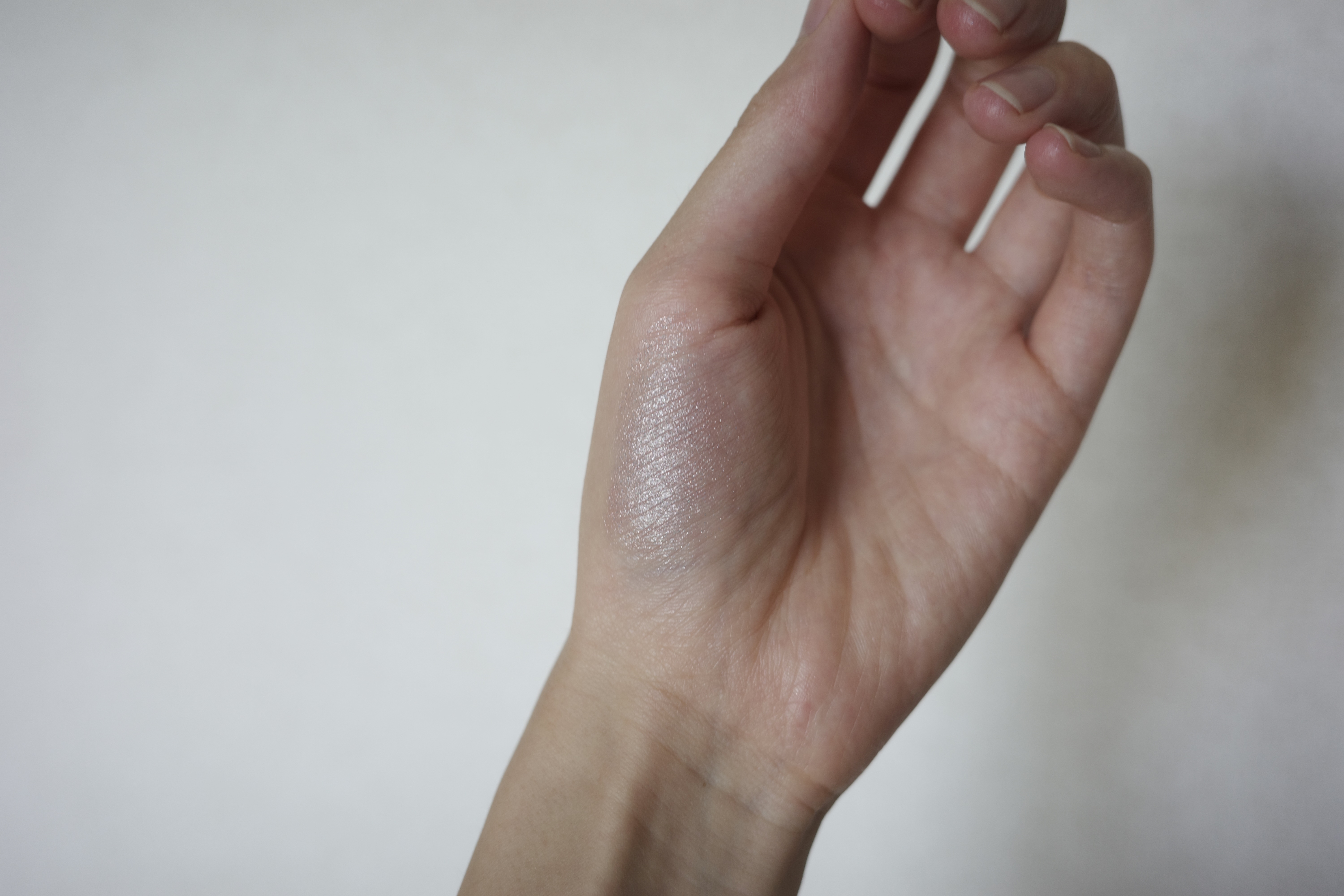 アリュールド シングル アイシャドウ/DAZZSHOP/単色アイシャドウを使ったクチコミ（2枚目）