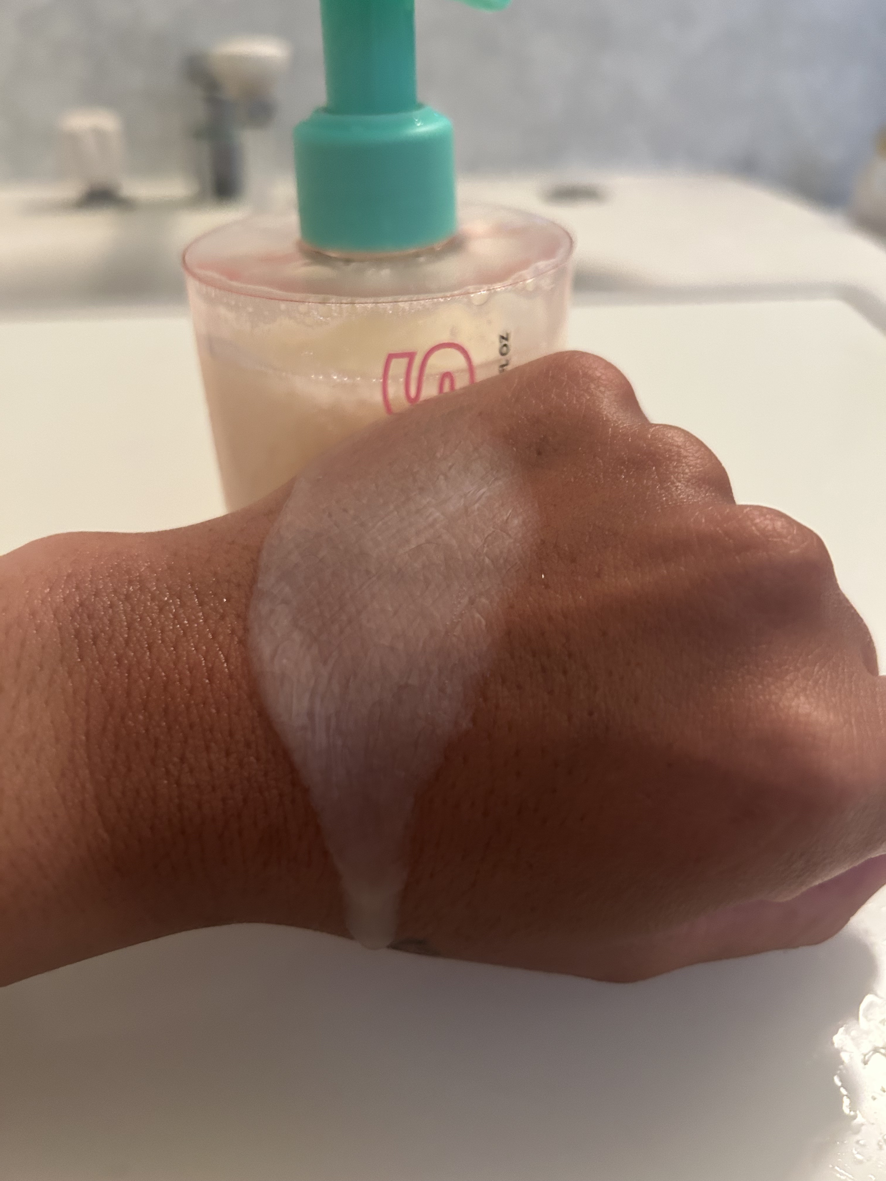 ベルベットドリームシマーボディーウォッシュ/munus/ボディソープを使ったクチコミ（1枚目）