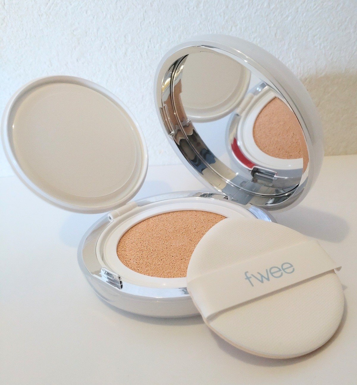 フィー クッションガラスオリジナル/fwee/クッションファンデーションを使ったクチコミ（3枚目）