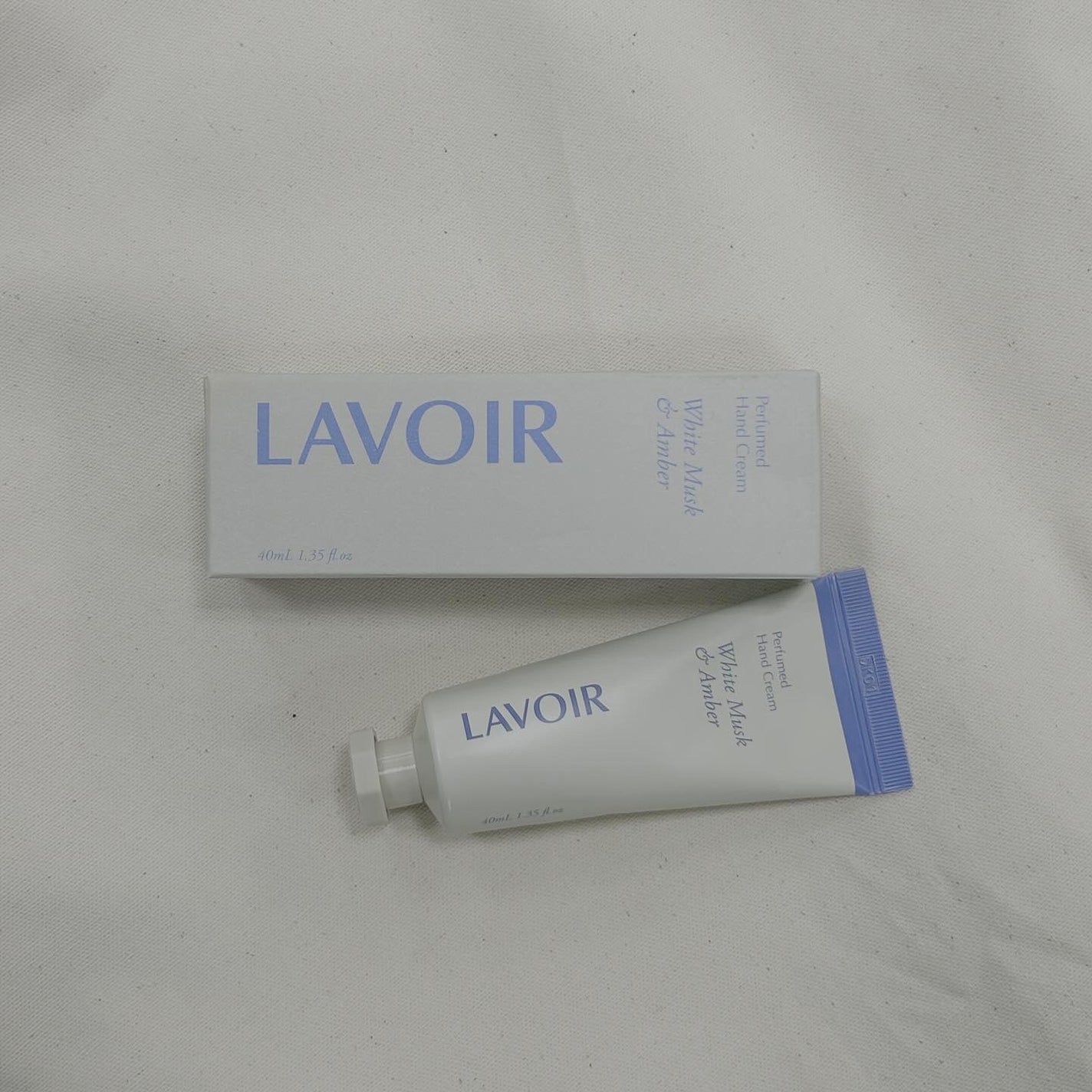 パフュームハンドクリーム ホワイトムスク&アンバー/LAVOIR/ハンドクリームを使ったクチコミ(4枚目)