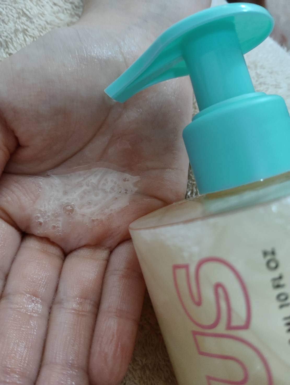 ベルベットドリームシマーボディーウォッシュ/munus/ボディソープを使ったクチコミ（2枚目）