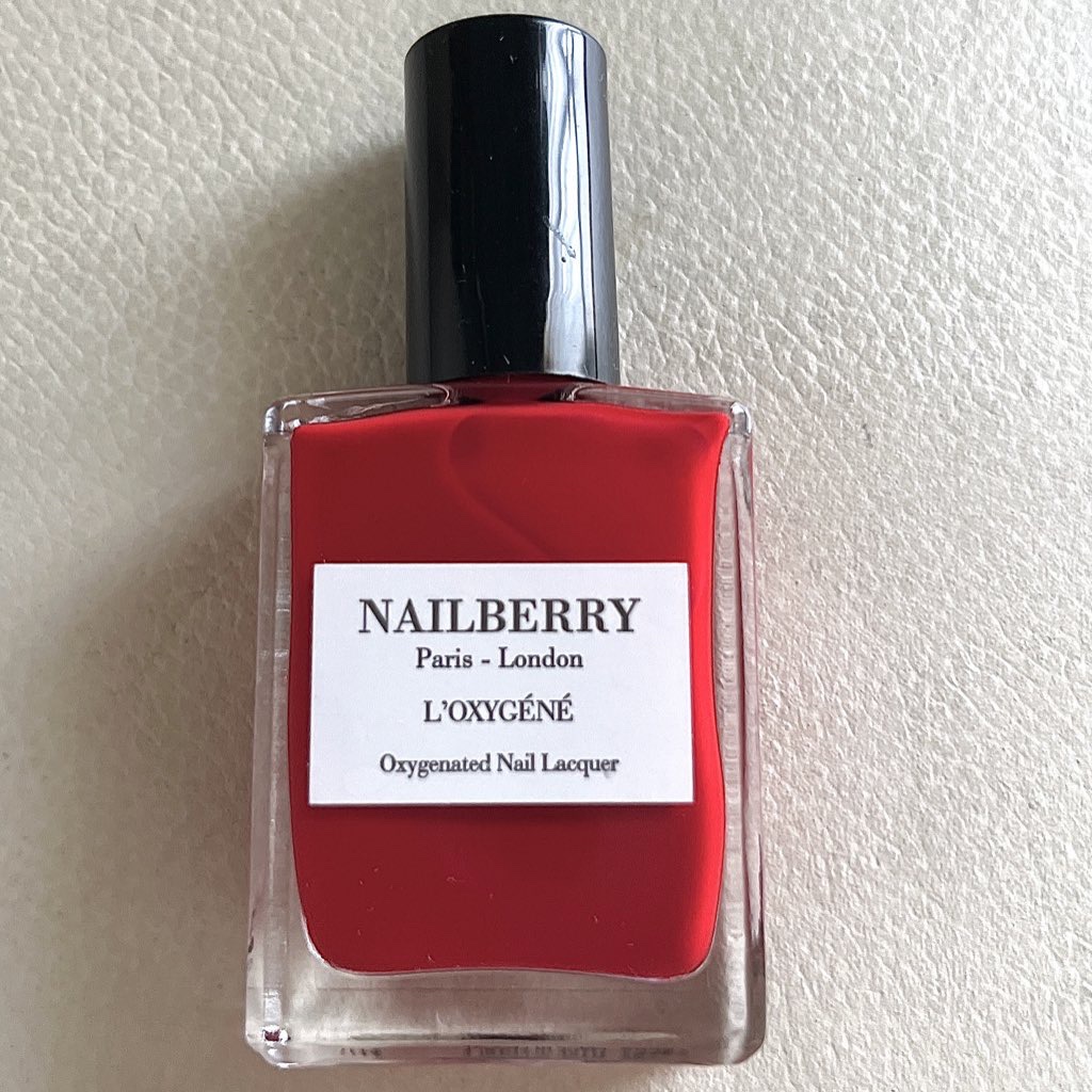 LʼOXYGÉNÉ/NAILBERRY/マニキュアを使ったクチコミ（1枚目）