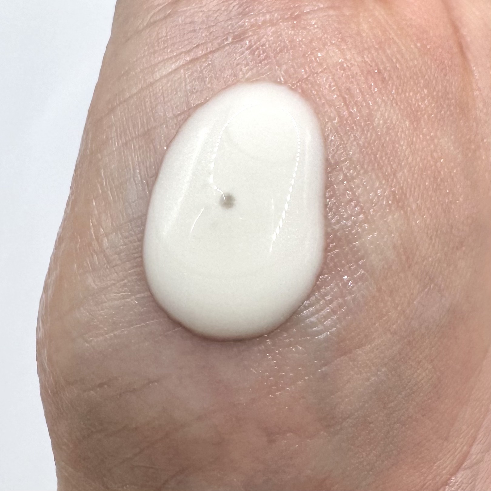 ジェノプティクス オーラ エッセンス/SK-II/美容液を使ったクチコミ（3枚目）