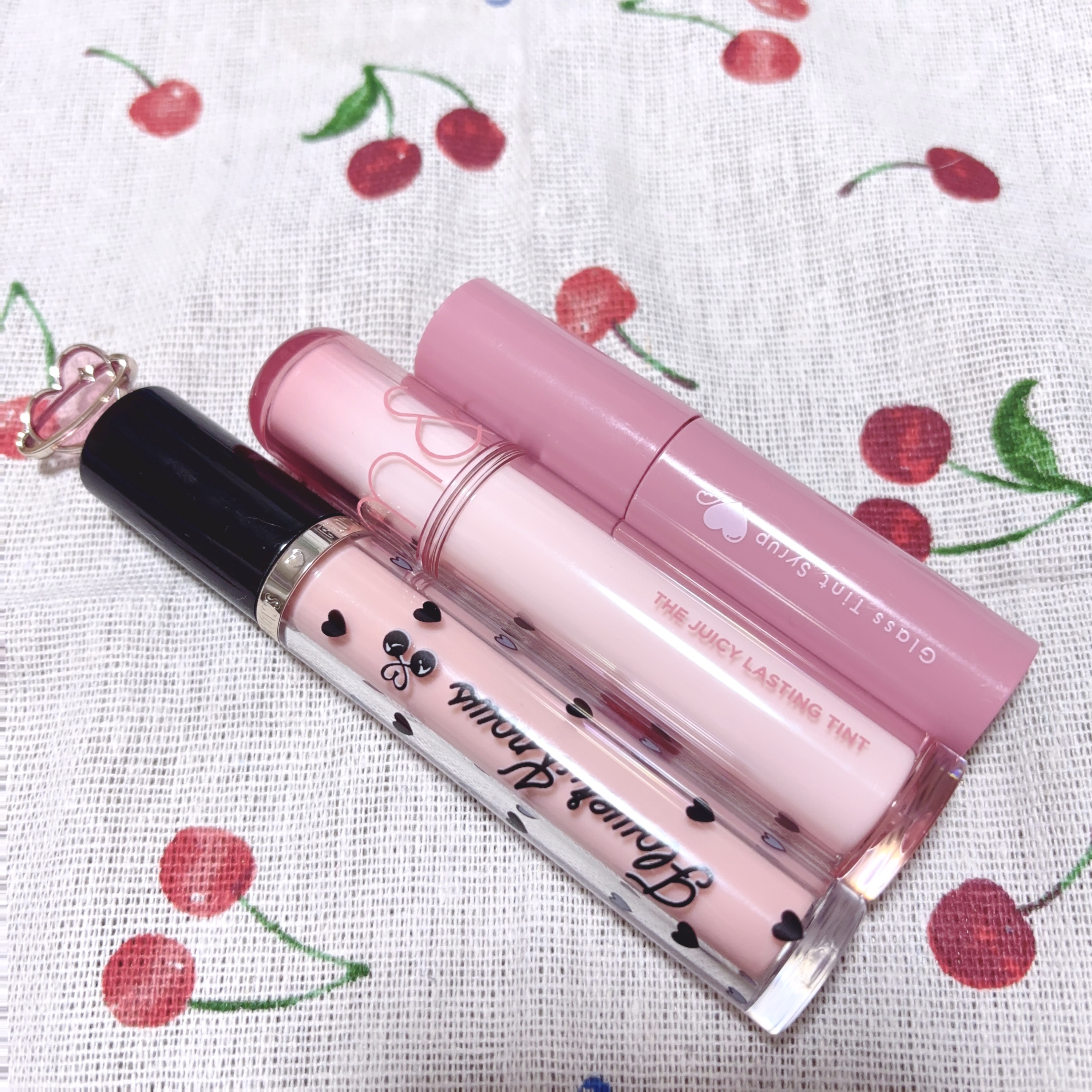 グリスニングウォータリングティント/FlowerKnows/リップティントを使ったクチコミ（1枚目）