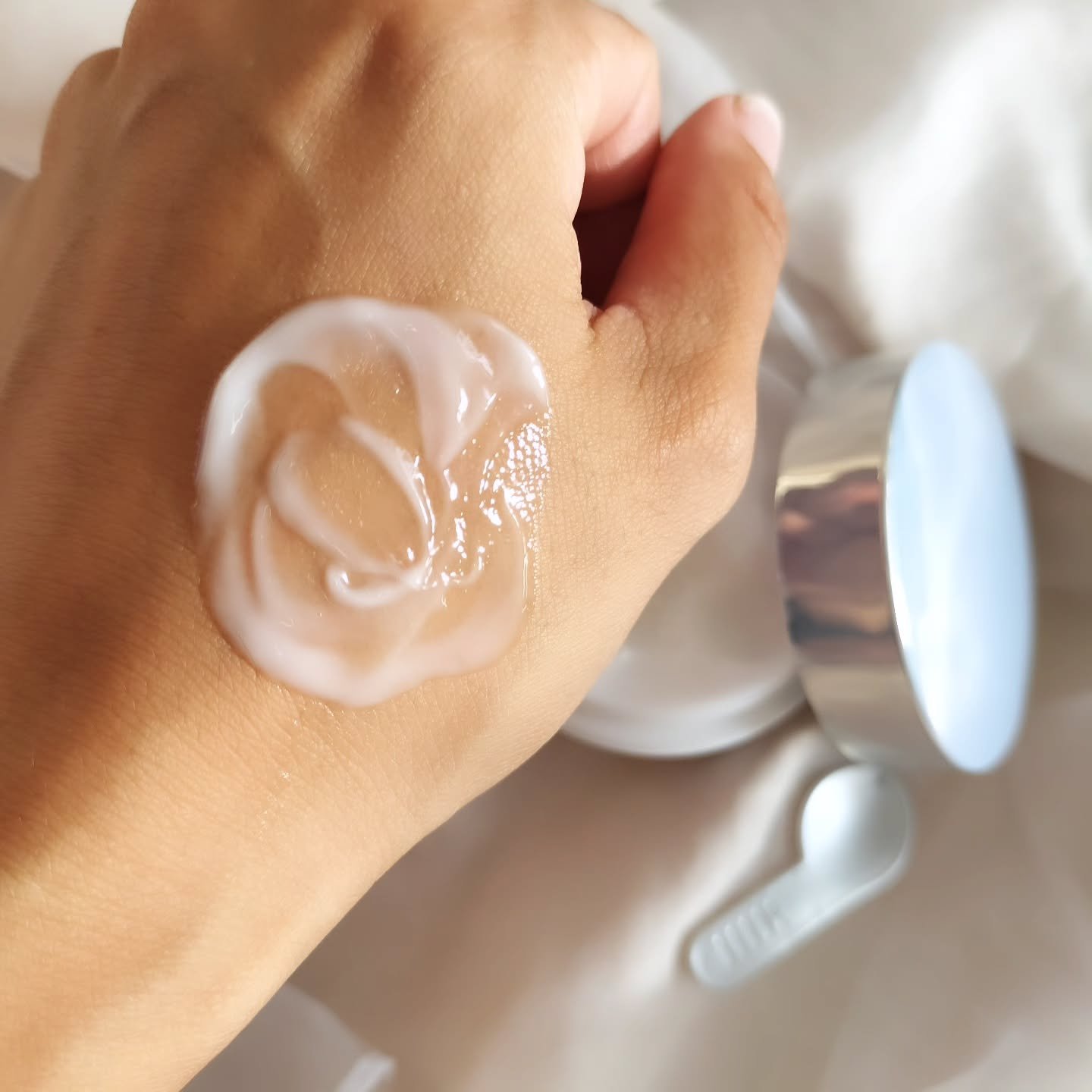 パーフェクトワン 薬用ホワイトニングジェル/パーフェクトワン/オールインワン化粧品を使ったクチコミ（3枚目）