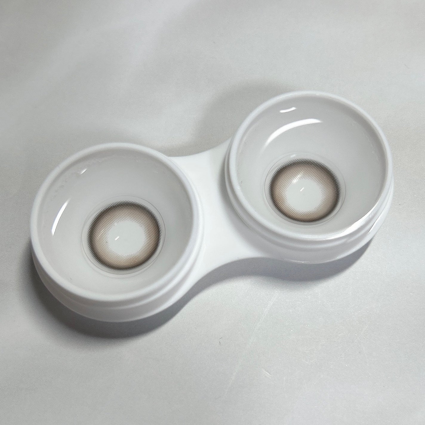 エルージュ 2weeks/éRouge/2週間(2WEEKS)カラコンを使ったクチコミ(3枚目)